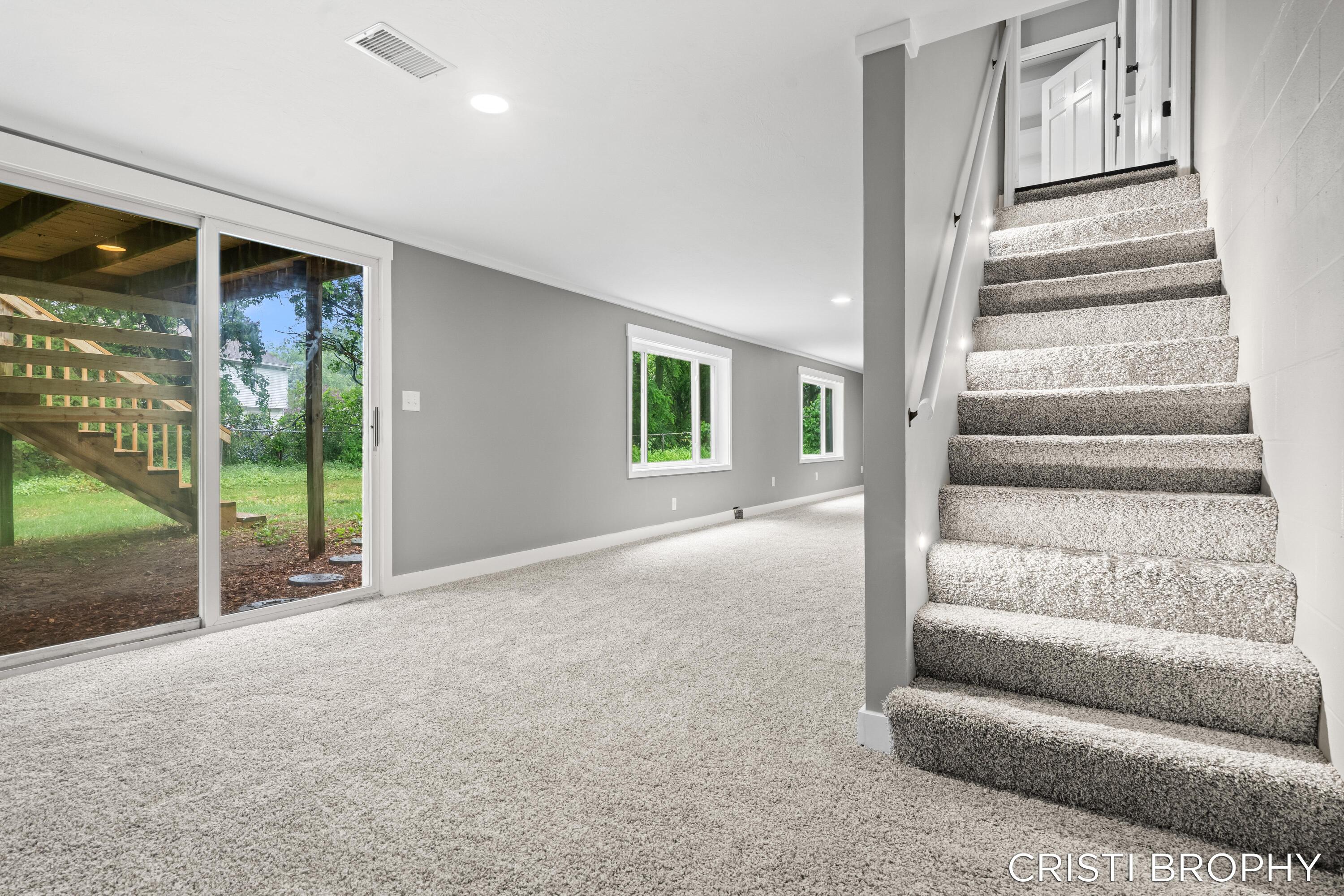 4871 Newcastle Drive SE Grand Rapids MI 49508