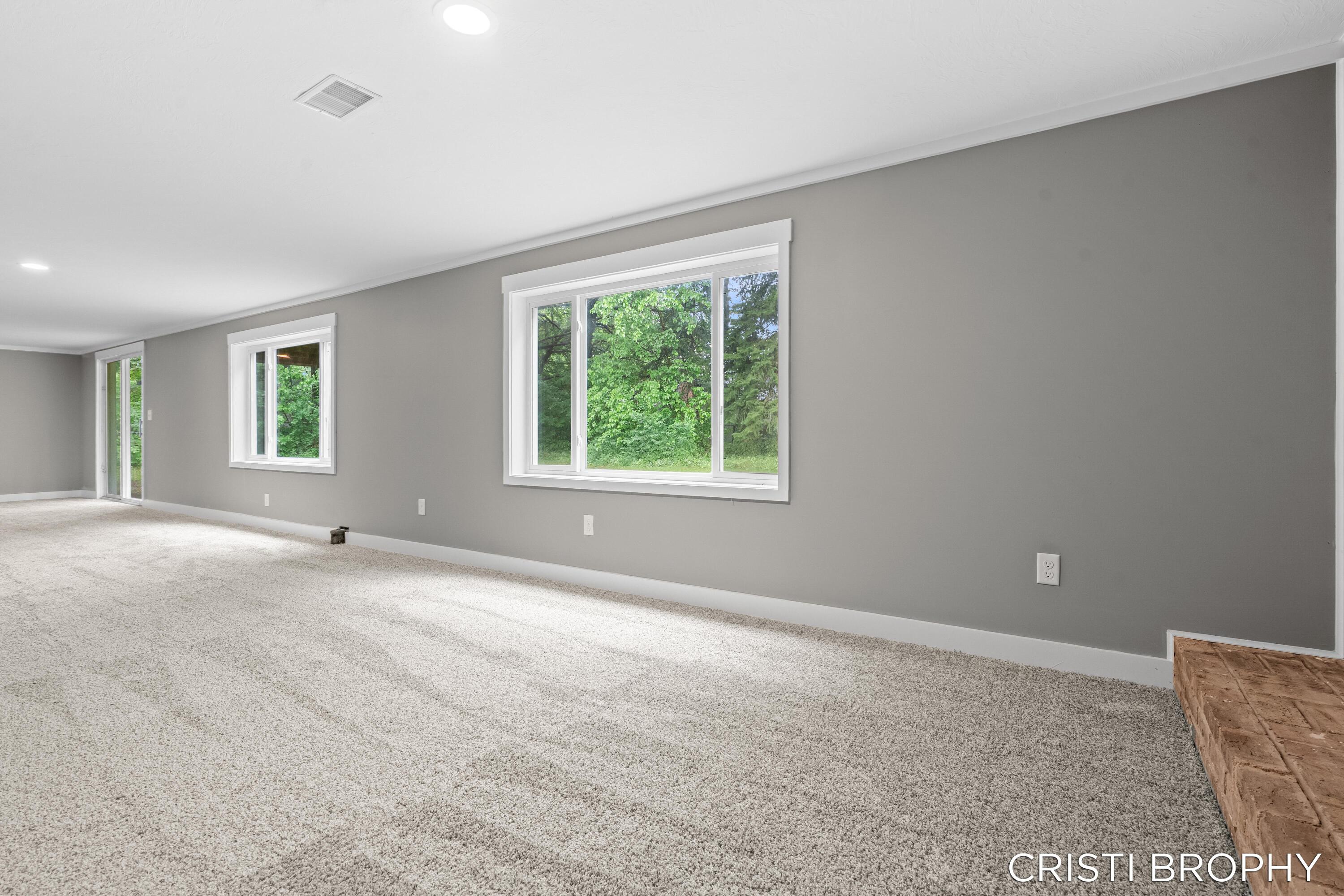 4871 Newcastle Drive SE Grand Rapids MI 49508