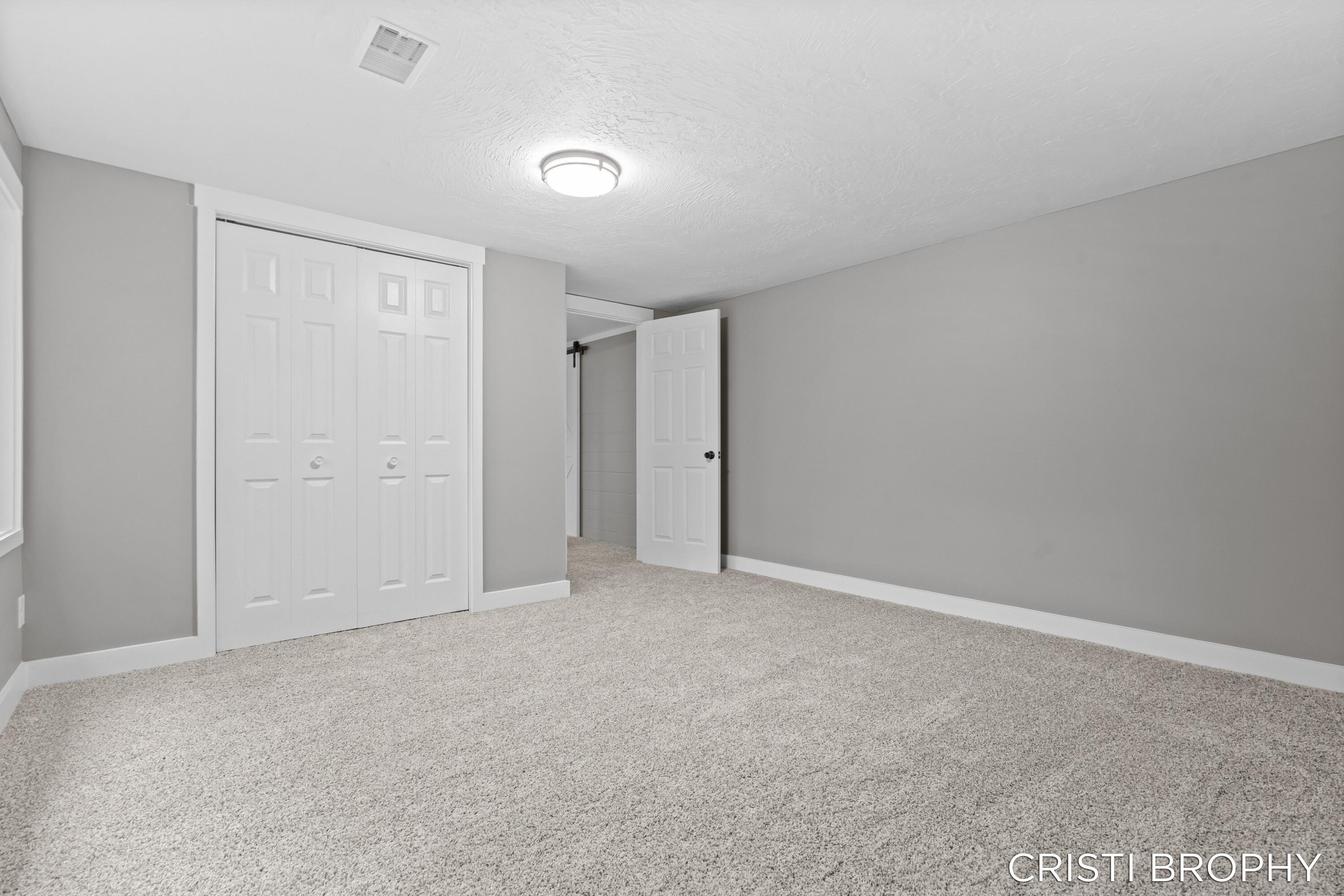 4871 Newcastle Drive SE Grand Rapids MI 49508