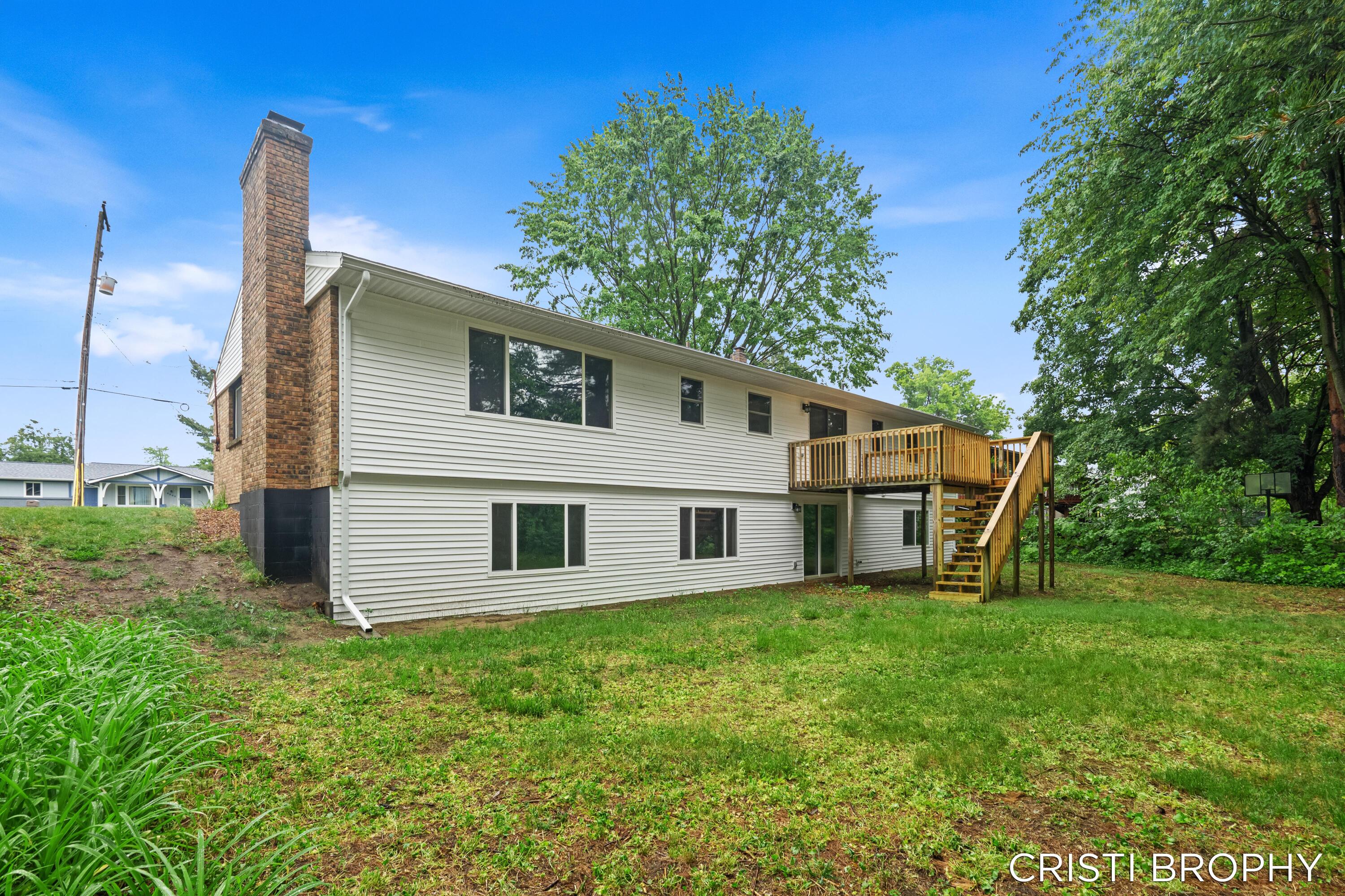 4871 Newcastle Drive SE Grand Rapids MI 49508