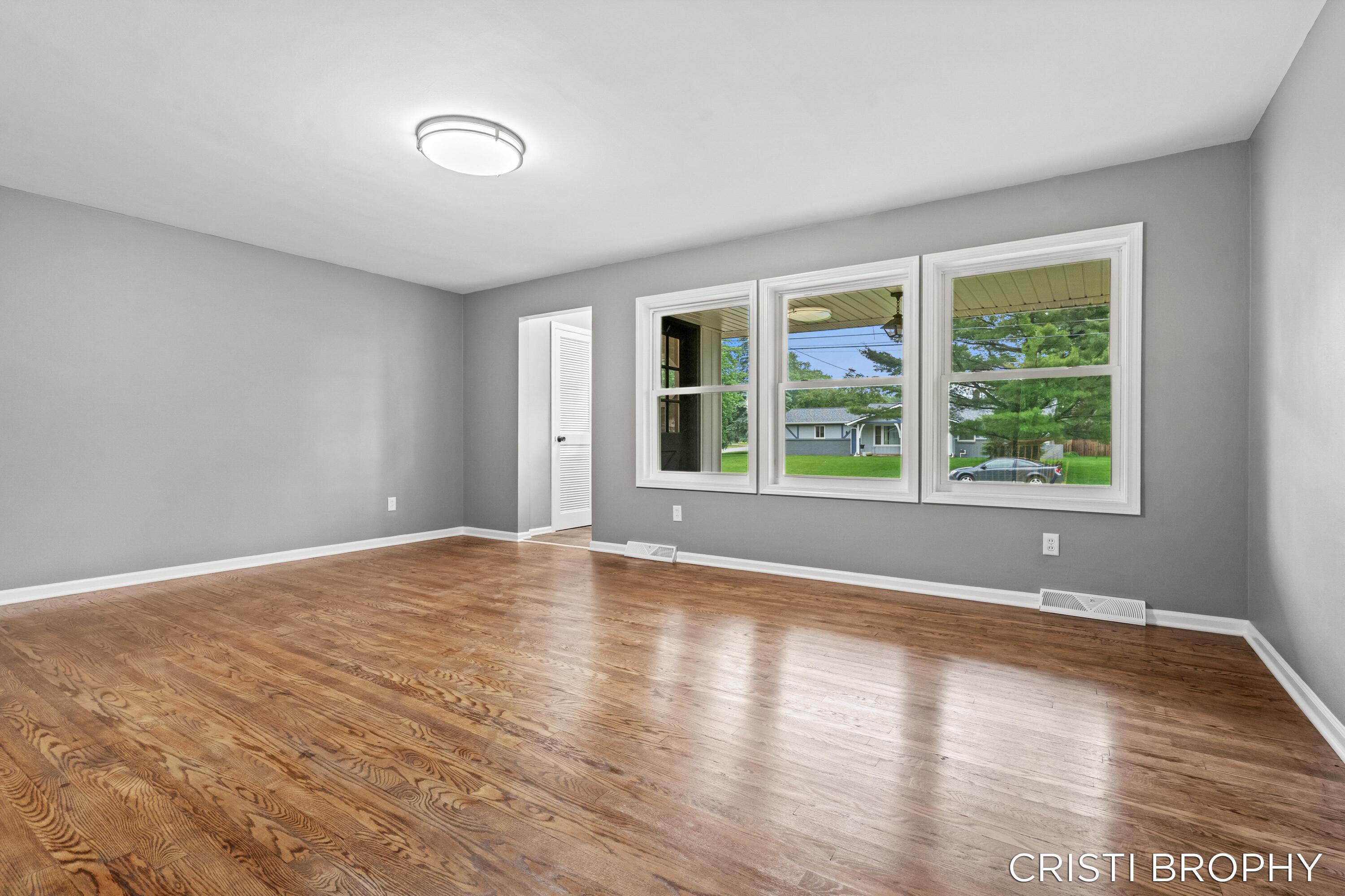 4871 Newcastle Drive SE Grand Rapids MI 49508
