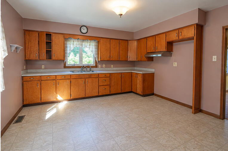1807 Shettler Road Muskegon MI 49444