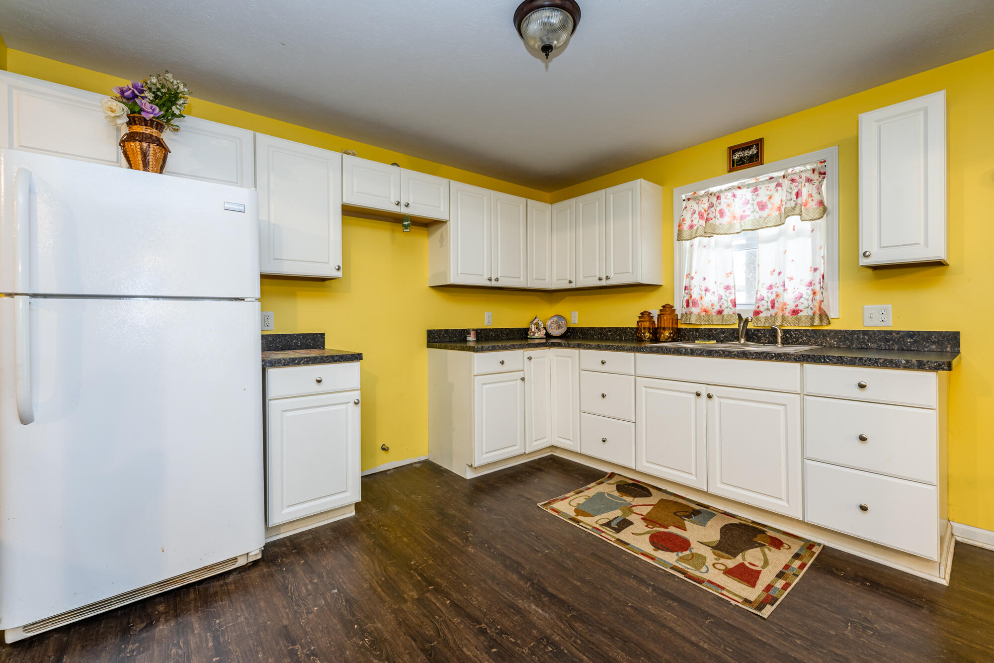 3045 Little Glendora Road Buchanan MI 49107
