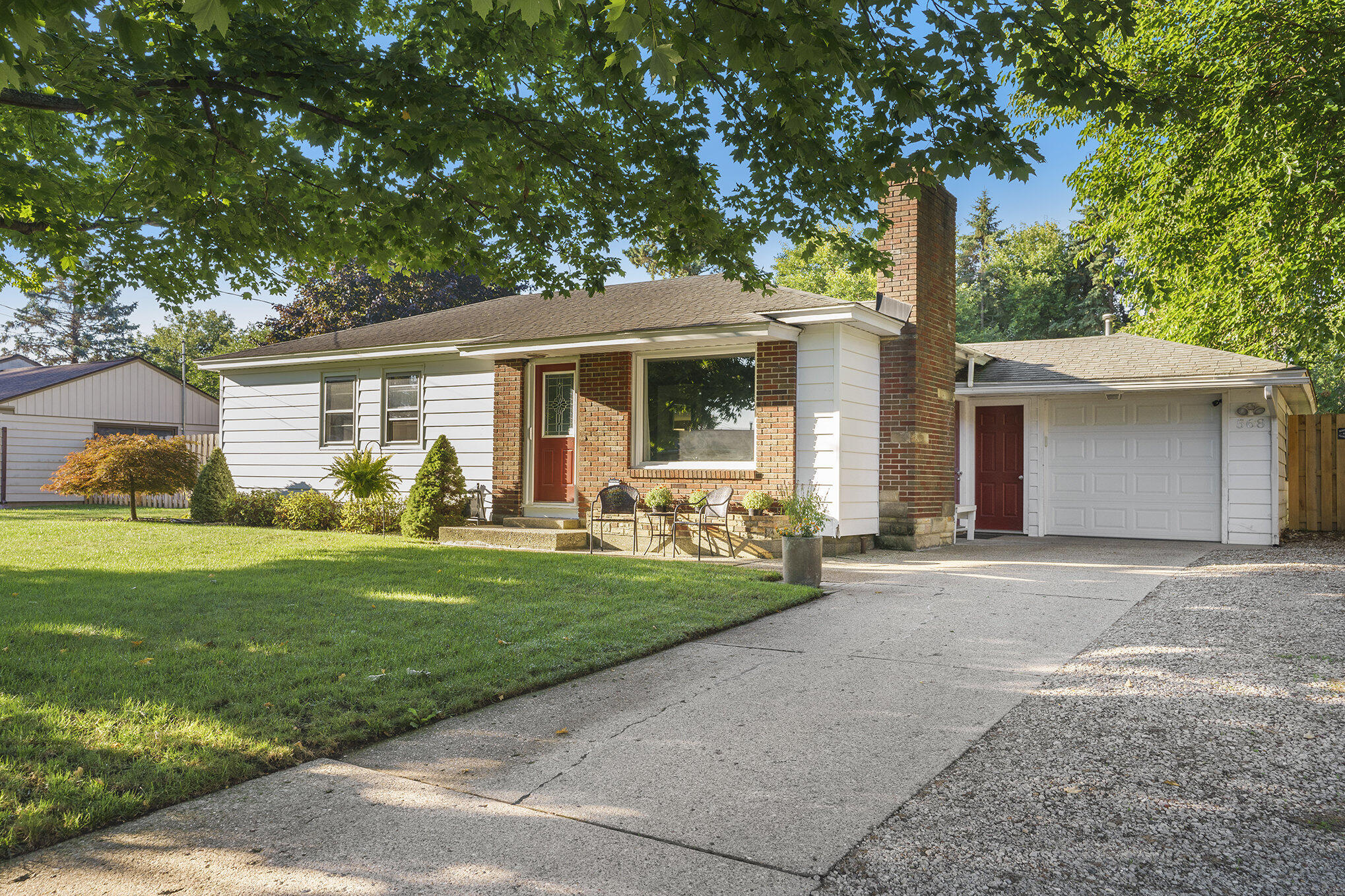 568 Pinecrest Drive Holland MI 49424