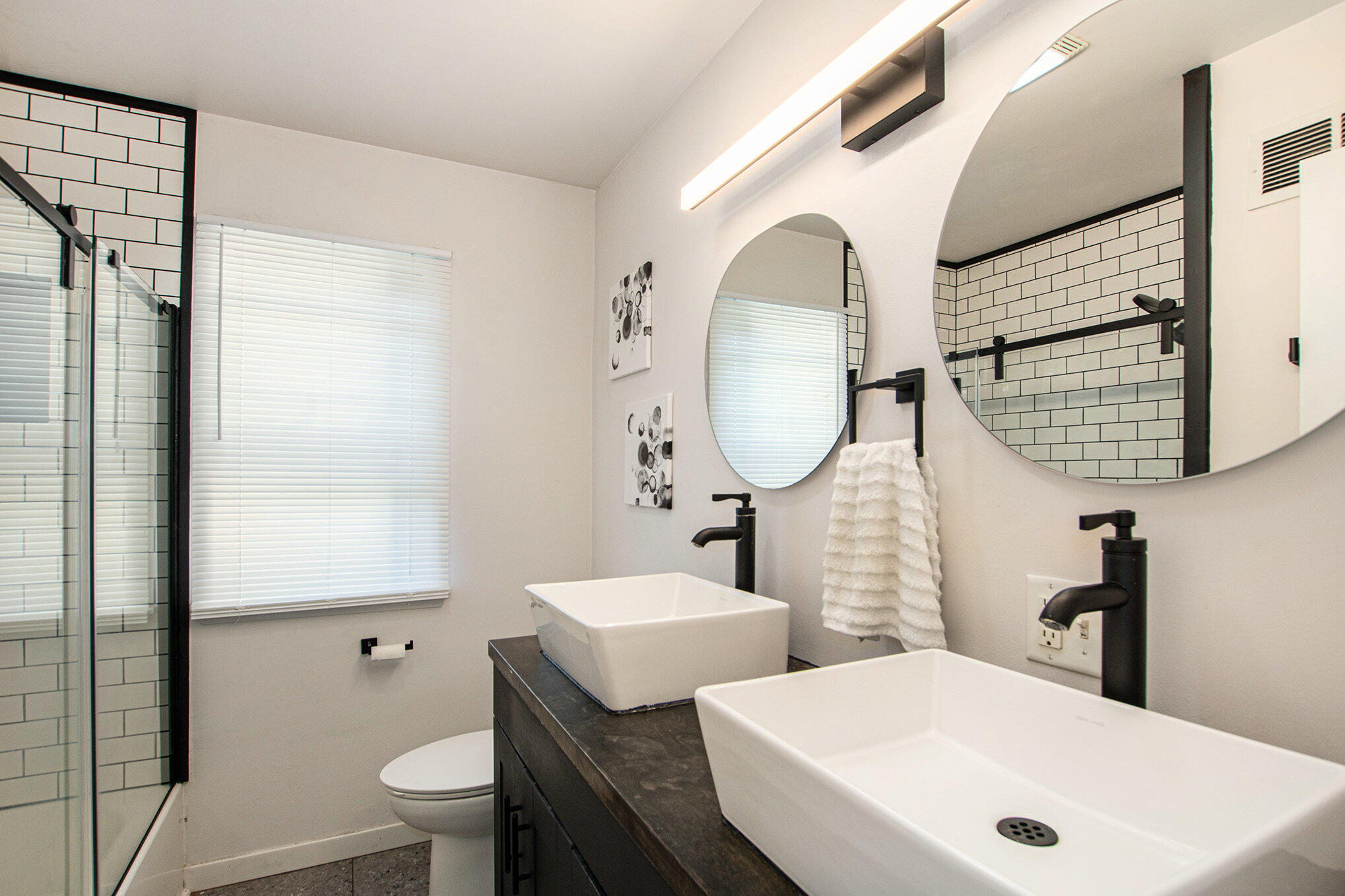 568 Pinecrest Drive Holland MI 49424