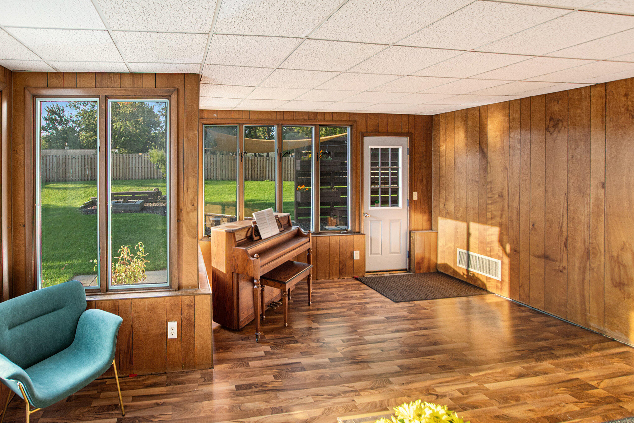 568 Pinecrest Drive Holland MI 49424