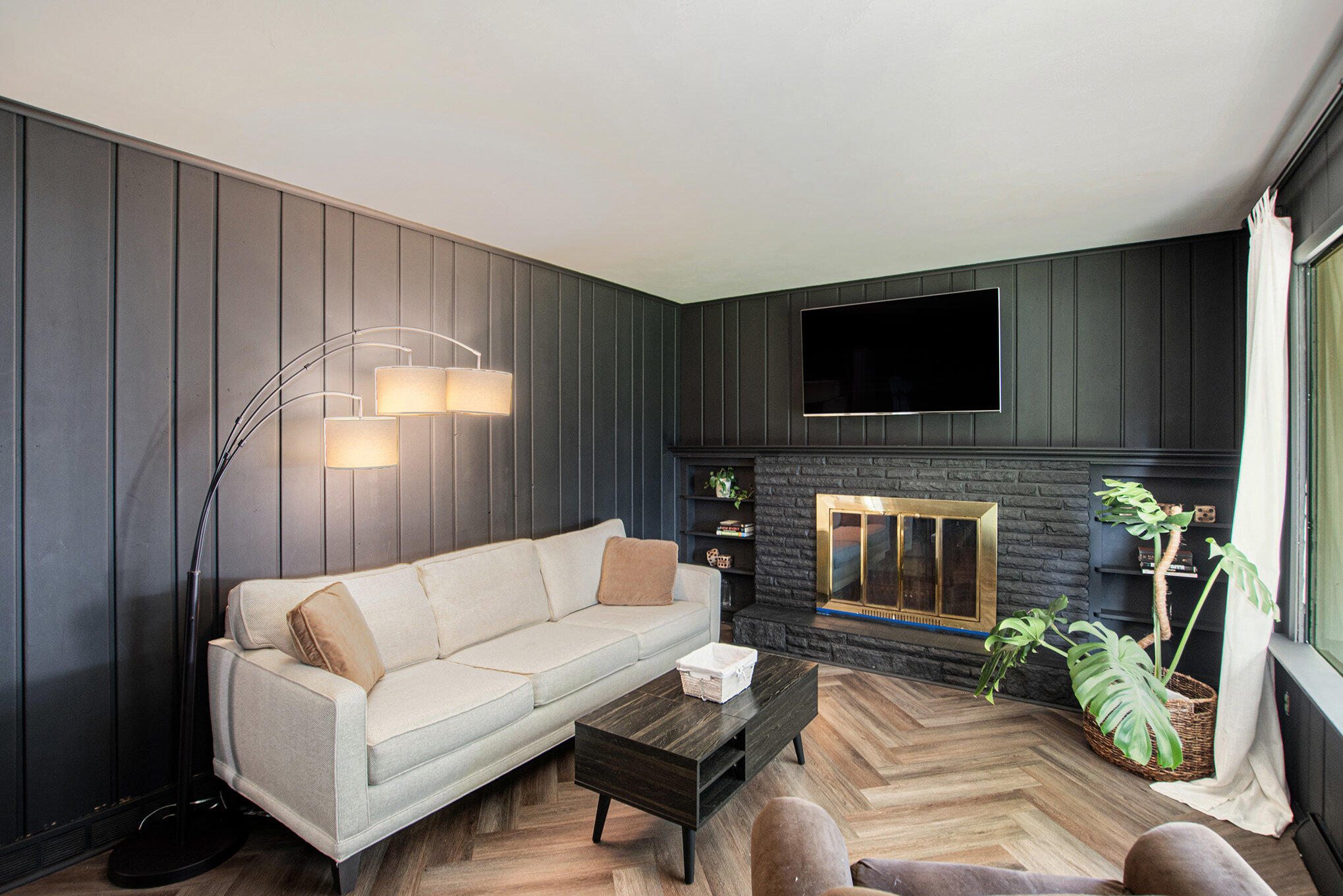 568 Pinecrest Drive Holland MI 49424