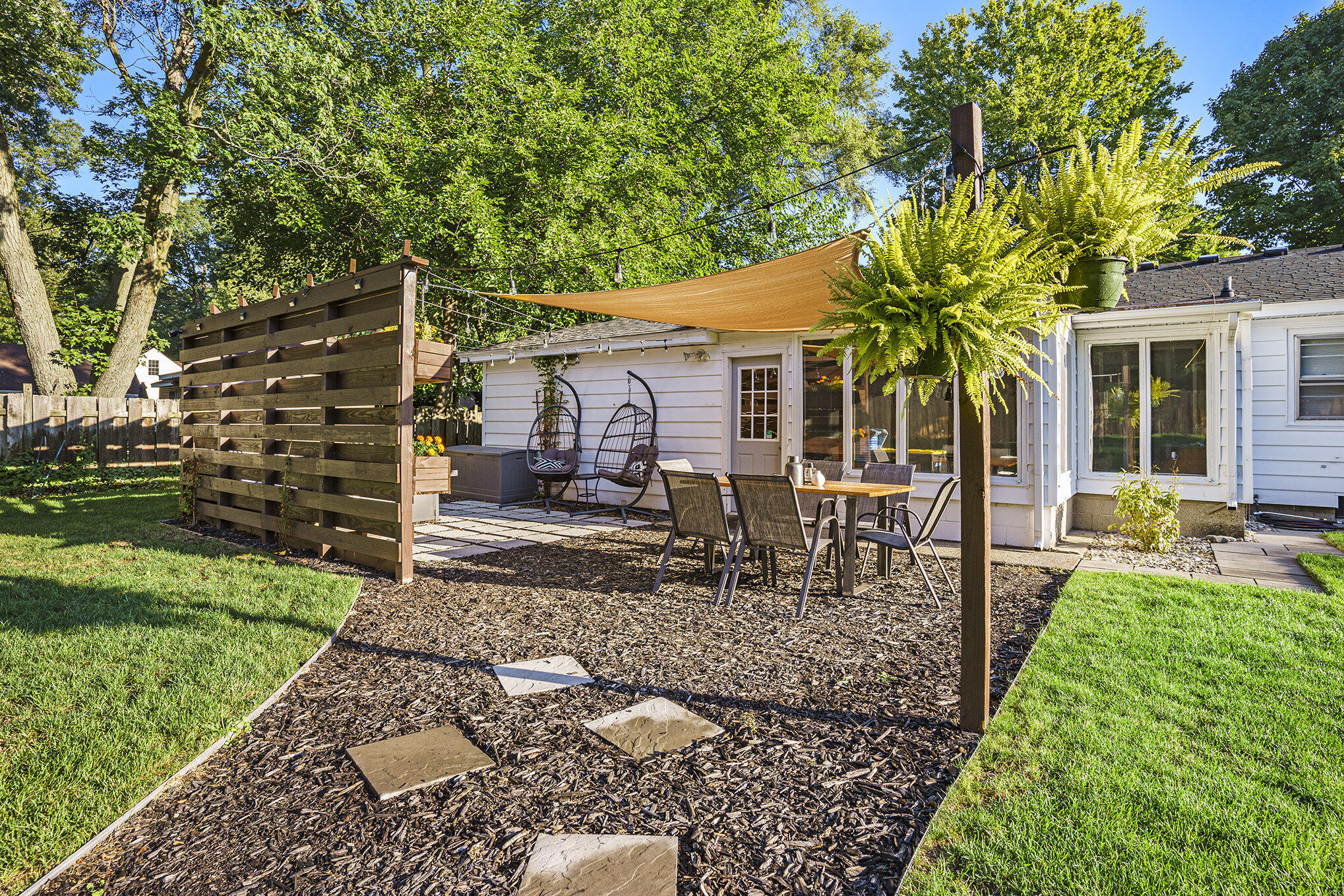 568 Pinecrest Drive Holland MI 49424