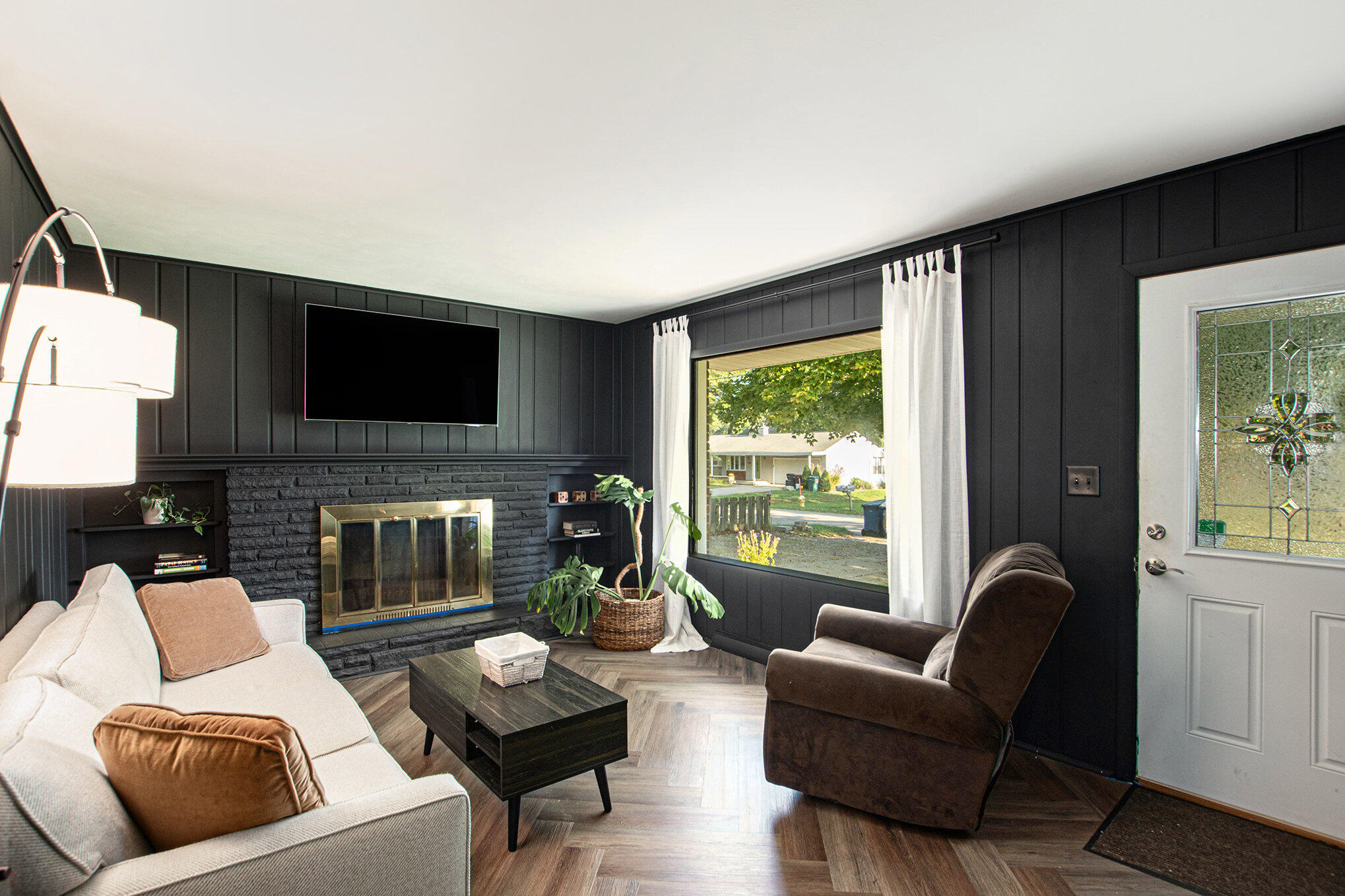 568 Pinecrest Drive Holland MI 49424