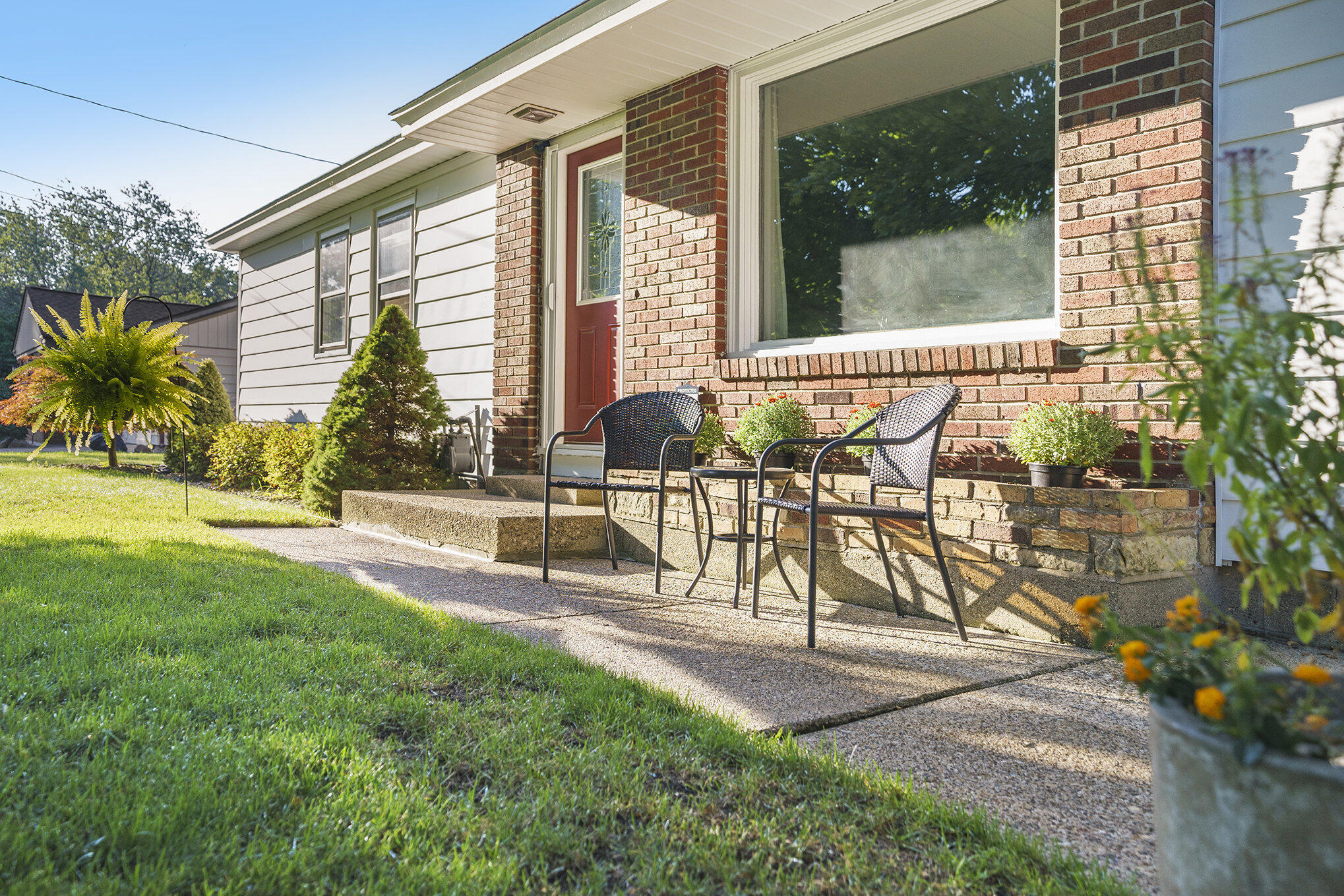 568 Pinecrest Drive Holland MI 49424