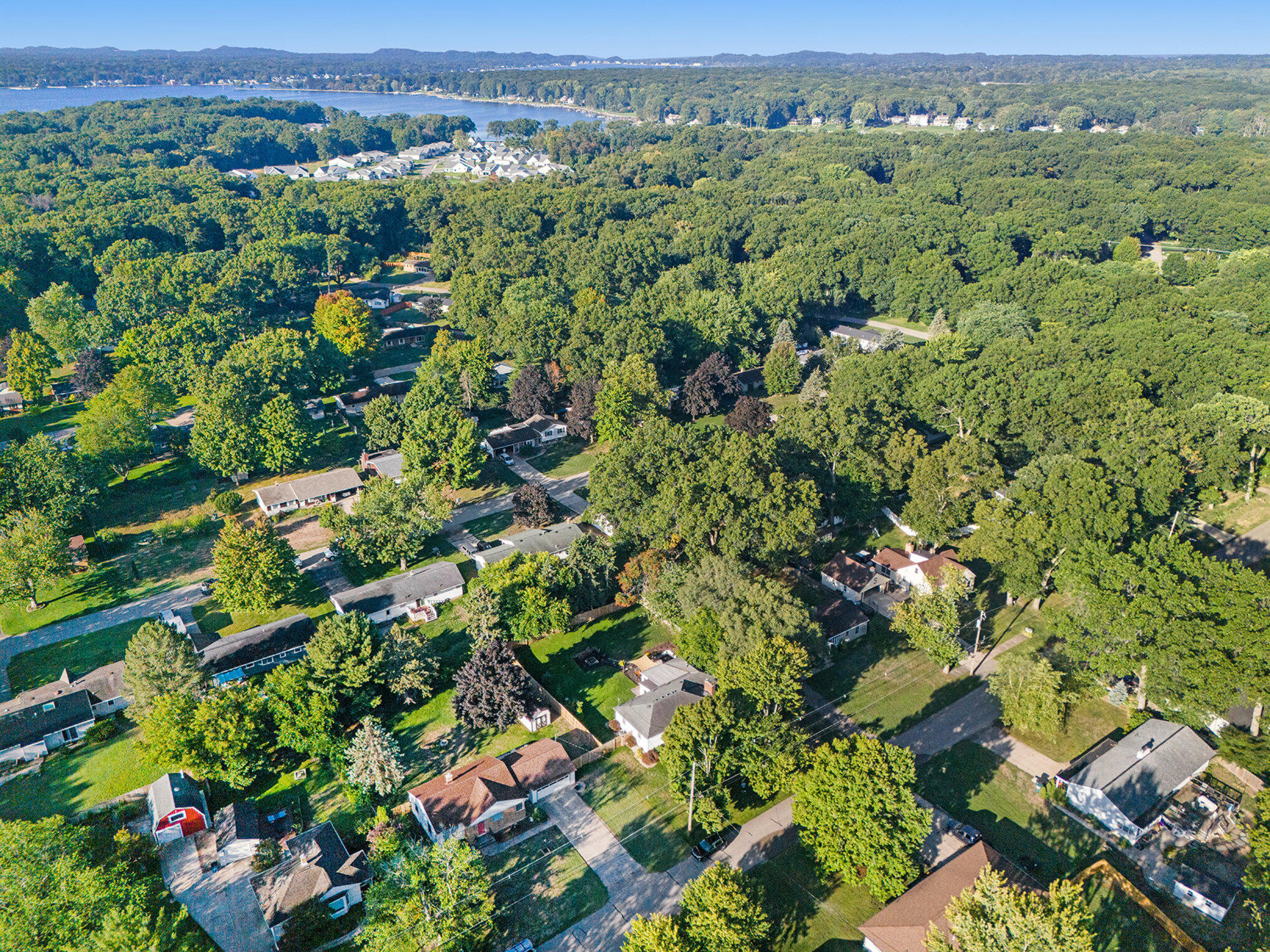 568 Pinecrest Drive Holland MI 49424