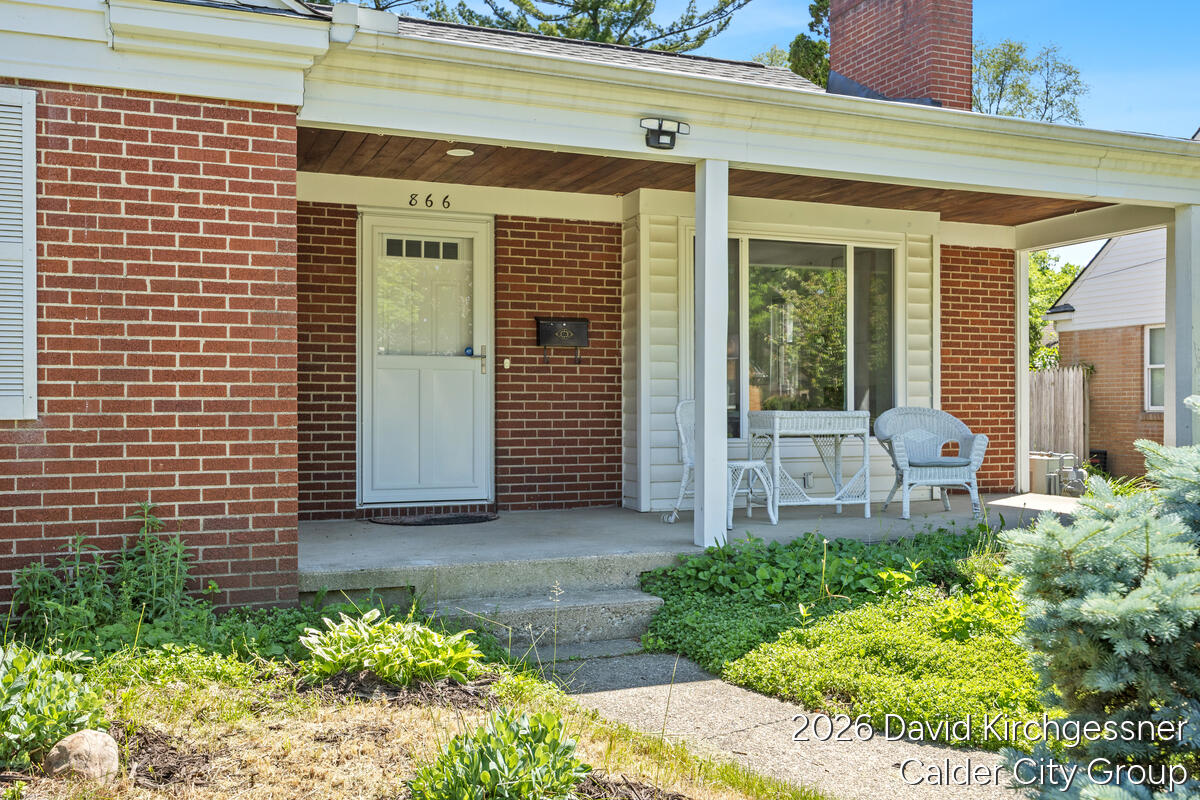 866 Dorroll Street NE Grand Rapids MI 49505