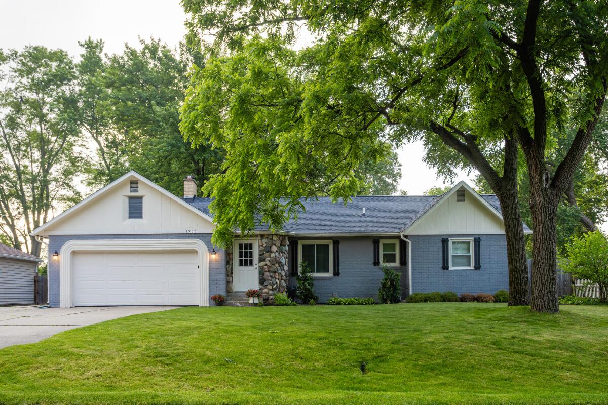 1930 Sherwood Avenue SE Grand Rapids MI 49506
