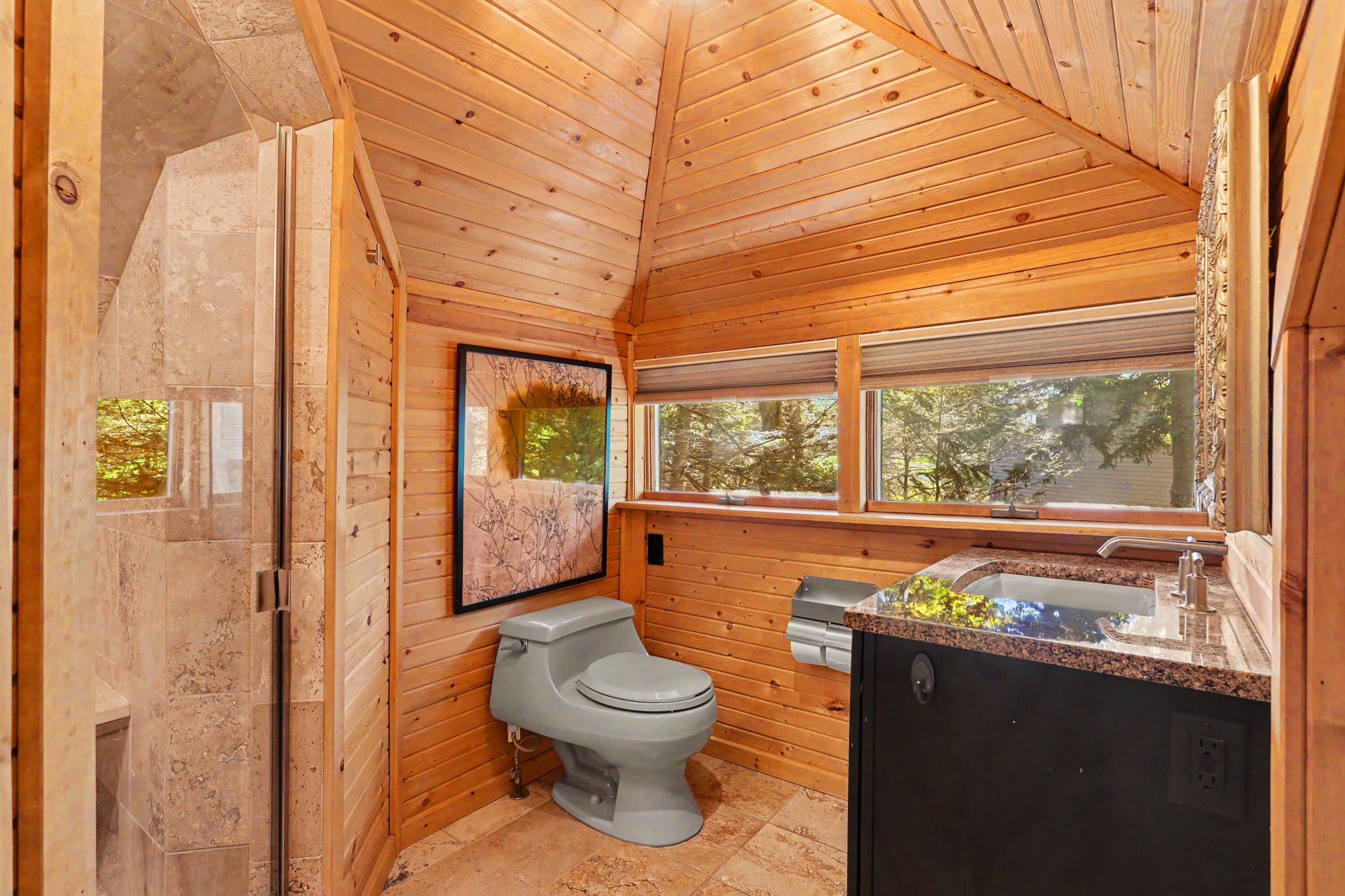 20 Crescent Hill Grand Haven MI 49417