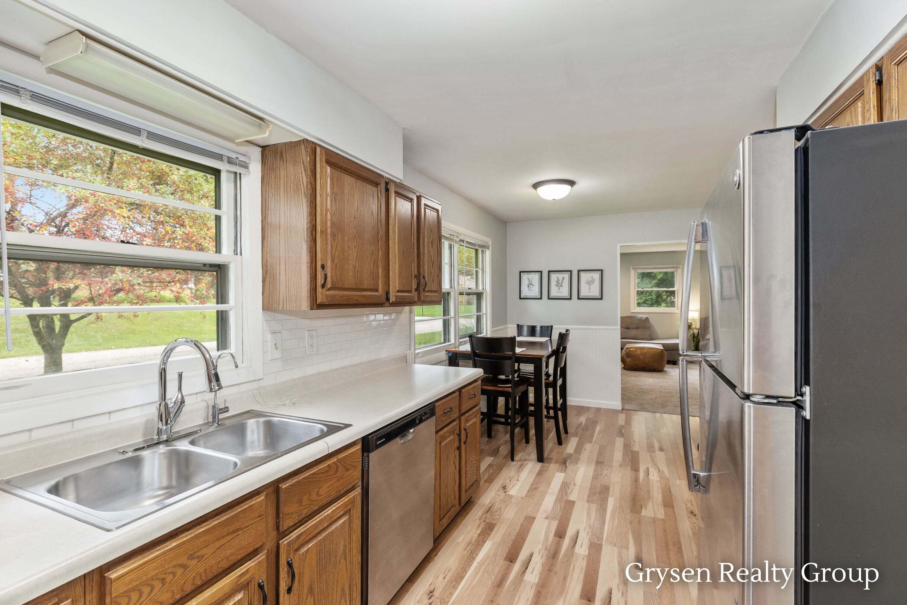 2034 Acton Road NW Grand Rapids MI 49504