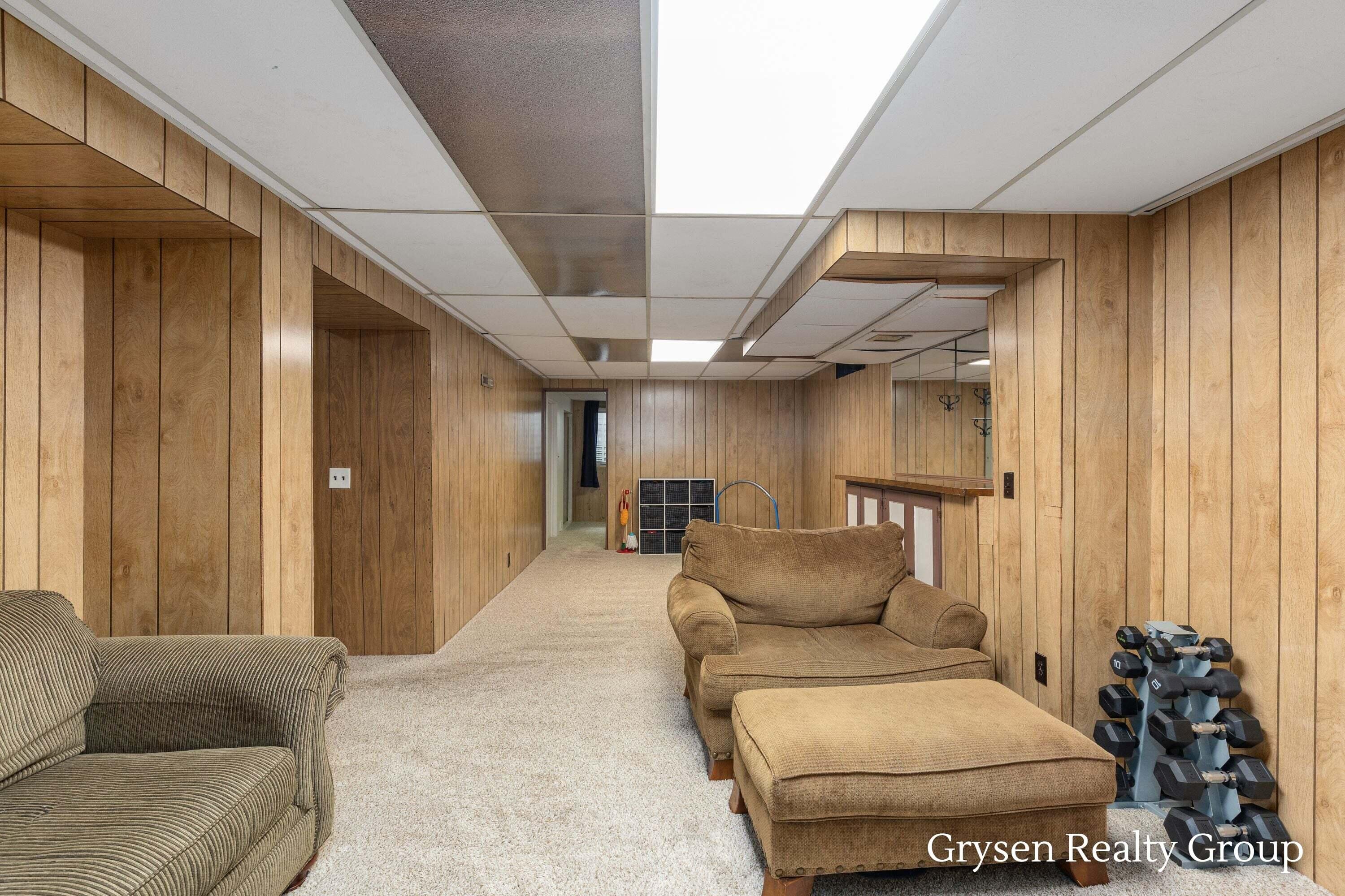 2034 Acton Road NW Grand Rapids MI 49504