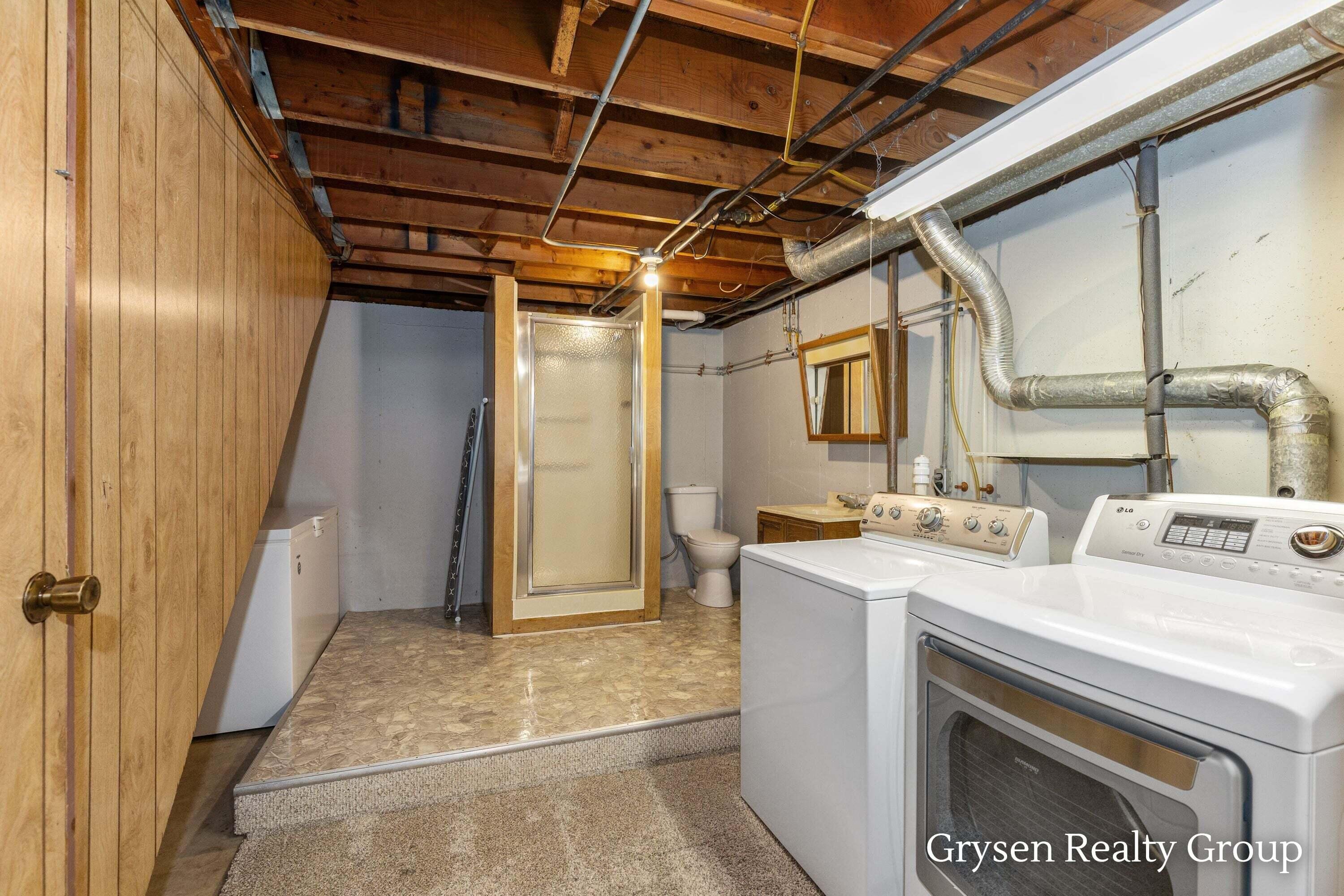 2034 Acton Road NW Grand Rapids MI 49504