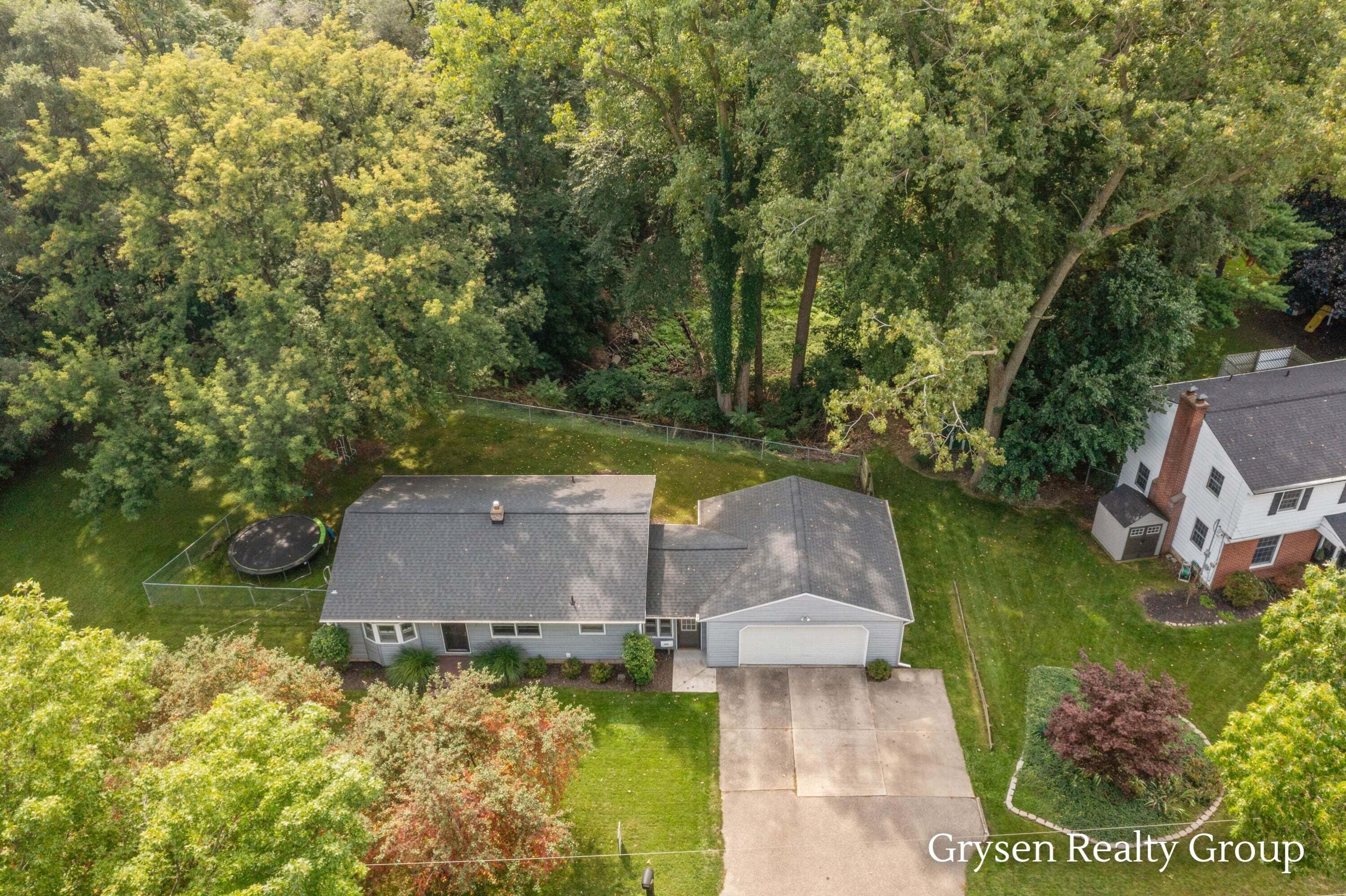 2034 Acton Road NW Grand Rapids MI 49504