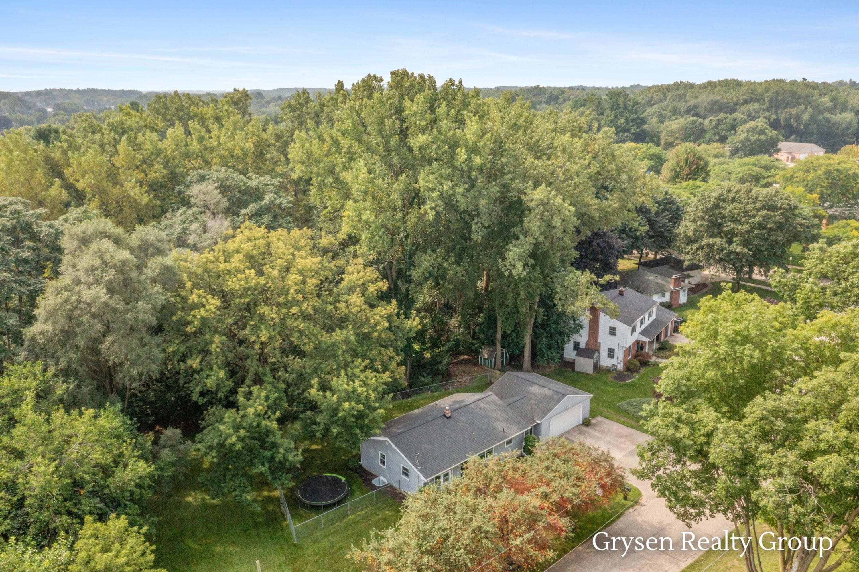 2034 Acton Road NW Grand Rapids MI 49504