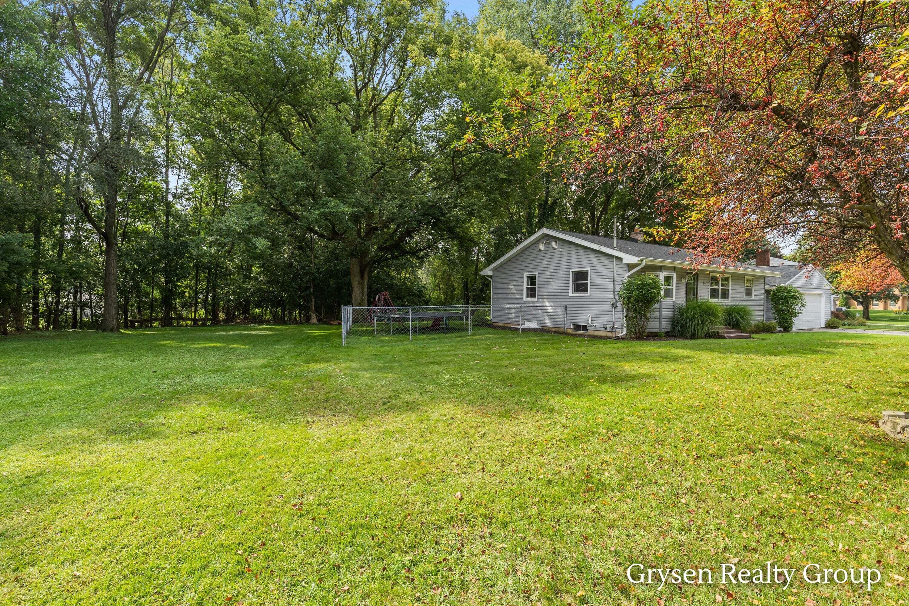 2034 Acton Road NW Grand Rapids MI 49504