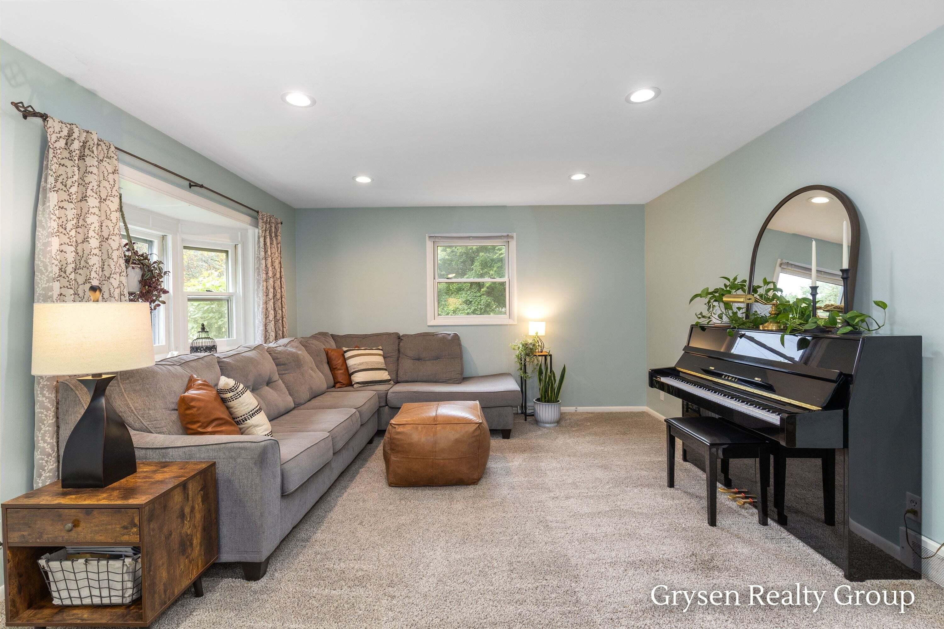 2034 Acton Road NW Grand Rapids MI 49504