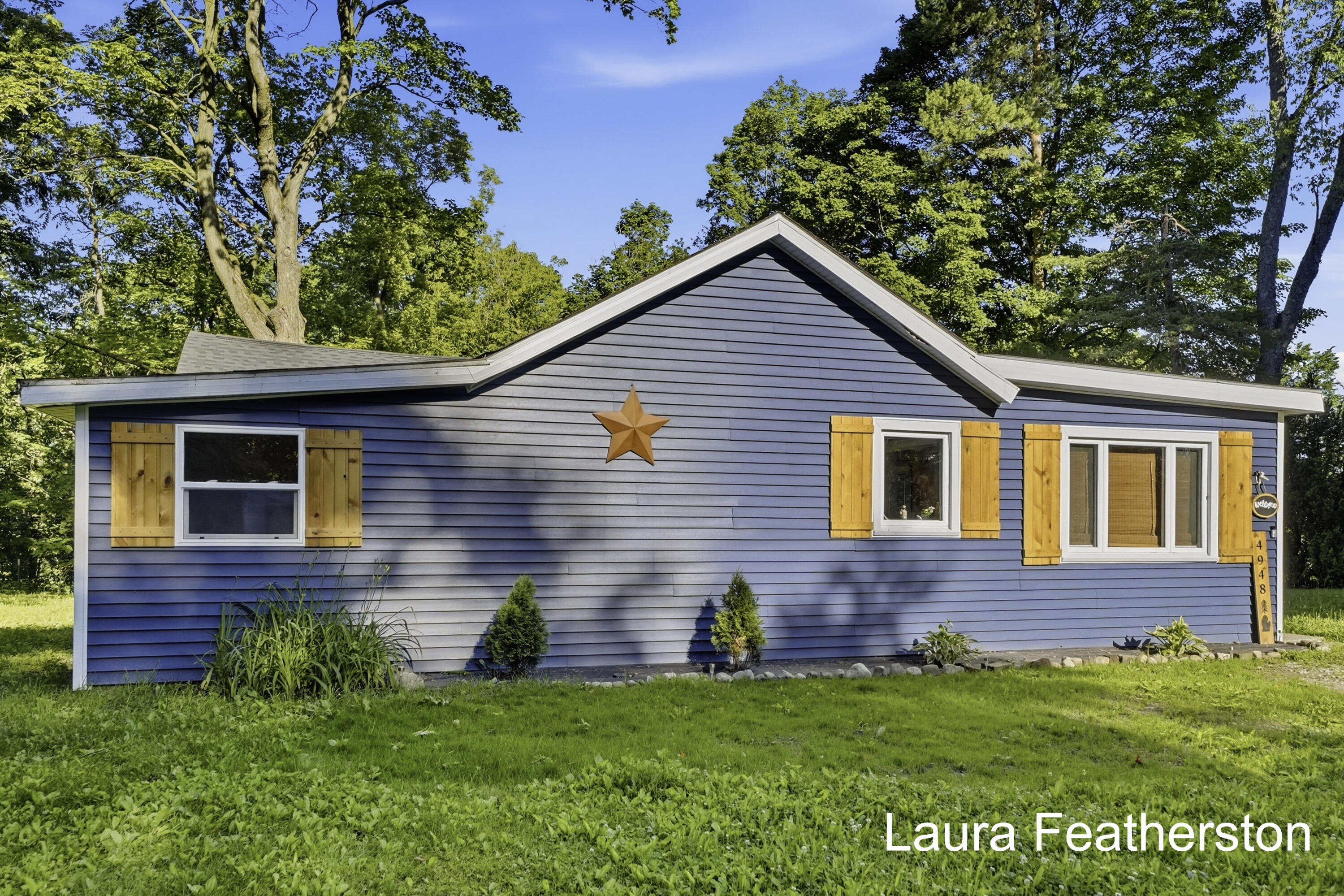 4948 Sturgis Avenue NE Rockford MI 49341