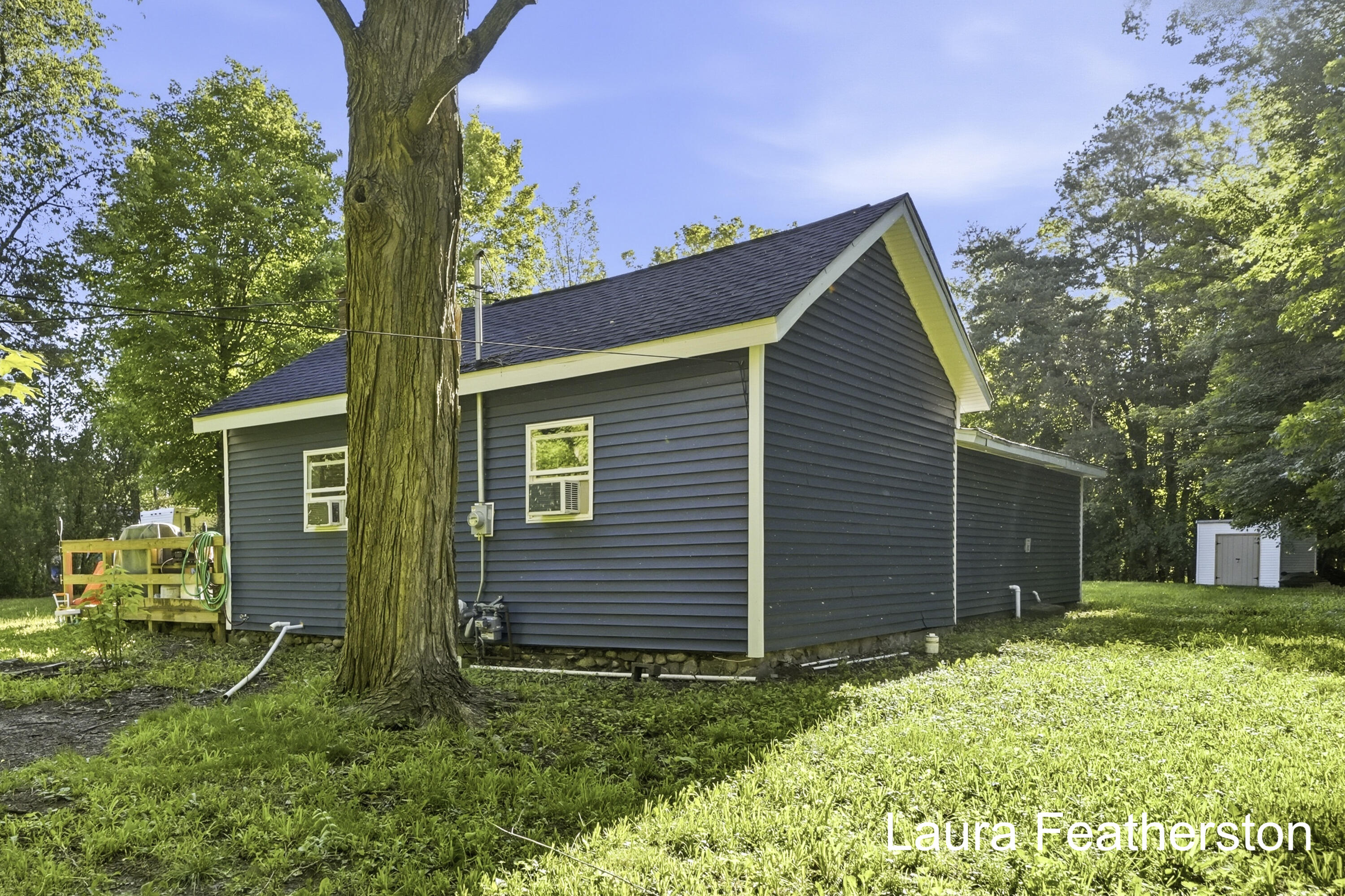 4948 Sturgis Avenue NE Rockford MI 49341