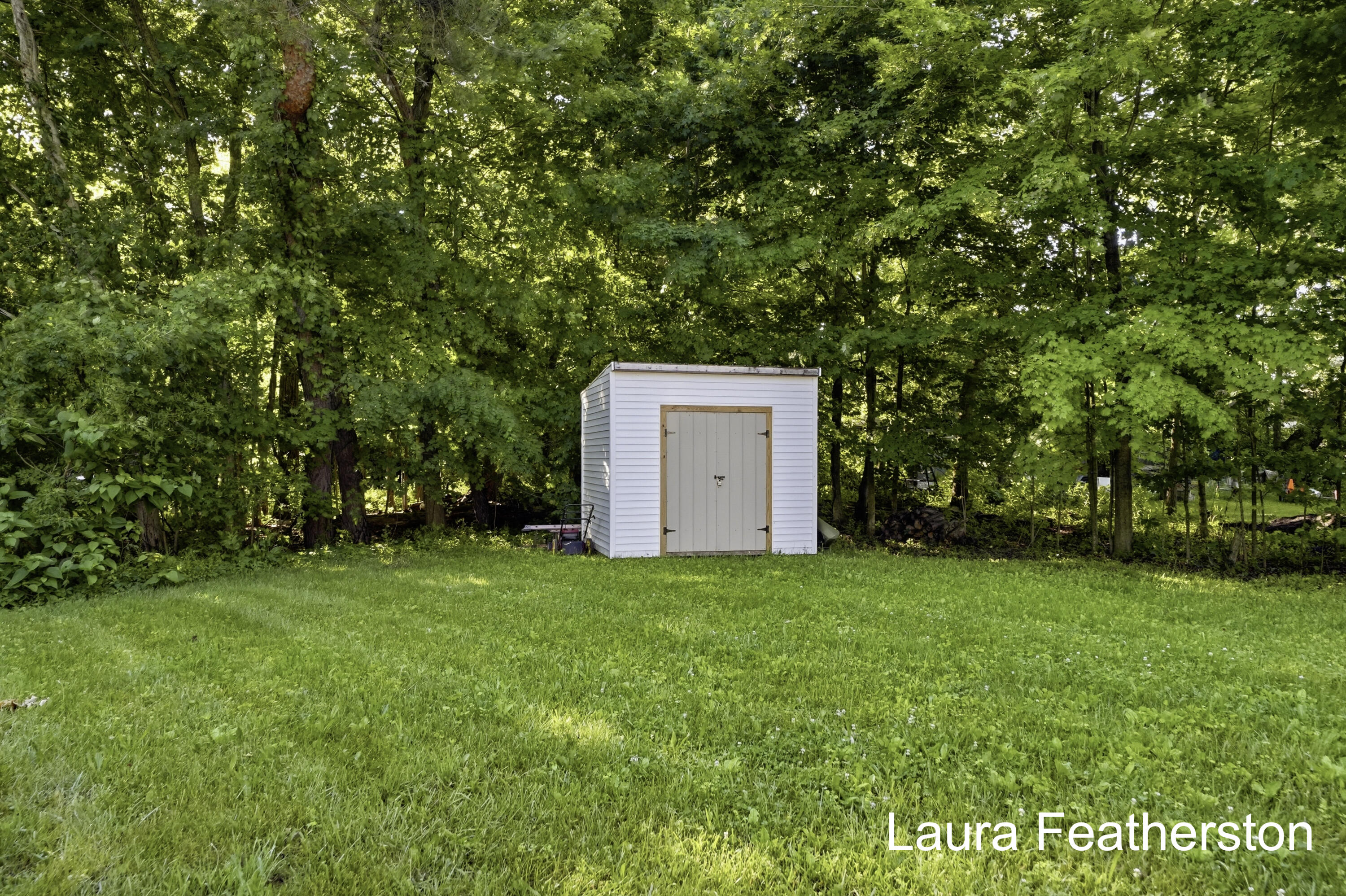 4948 Sturgis Avenue NE Rockford MI 49341
