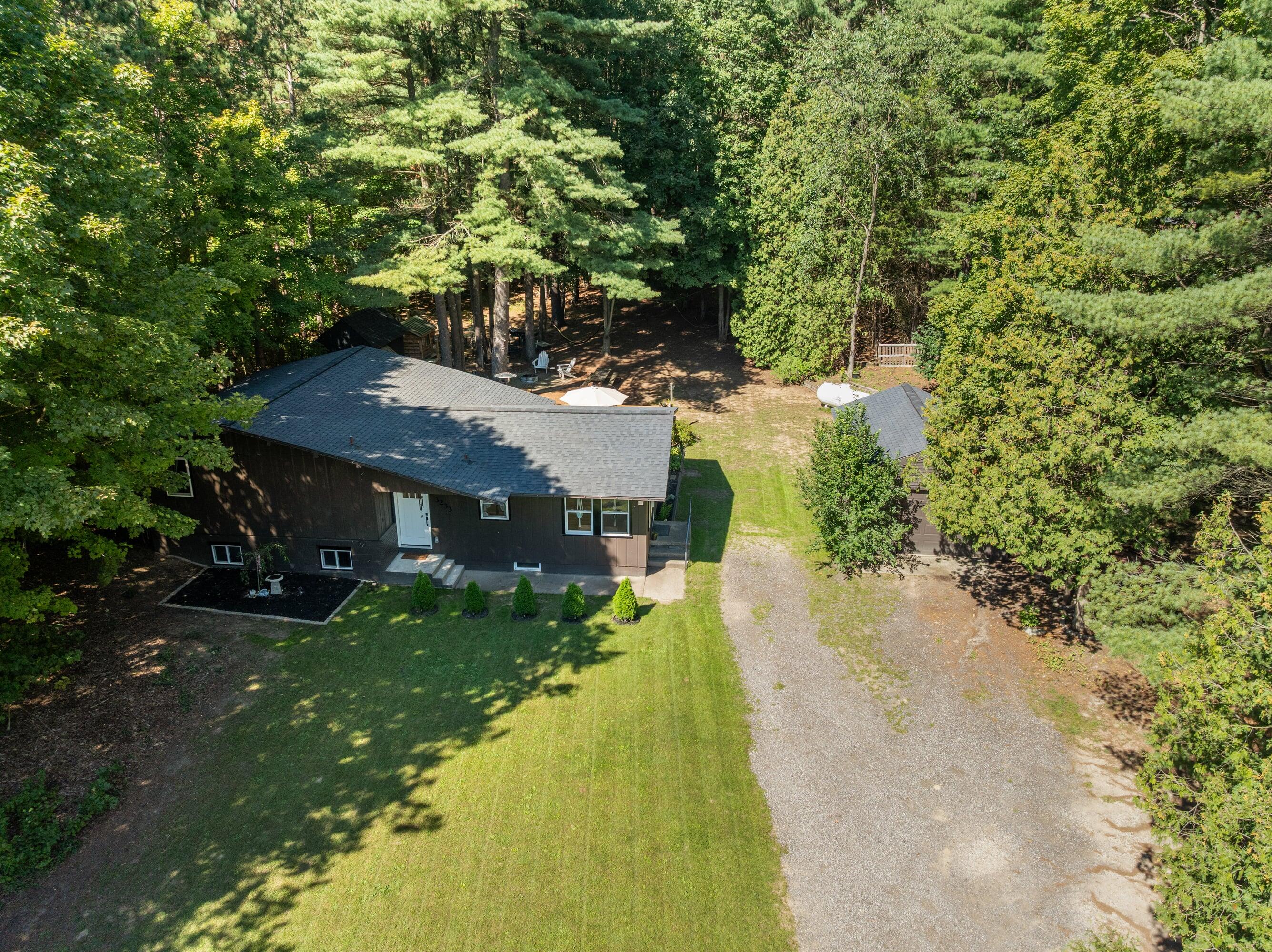 3233 13 Mile Road NE Rockford MI 49341