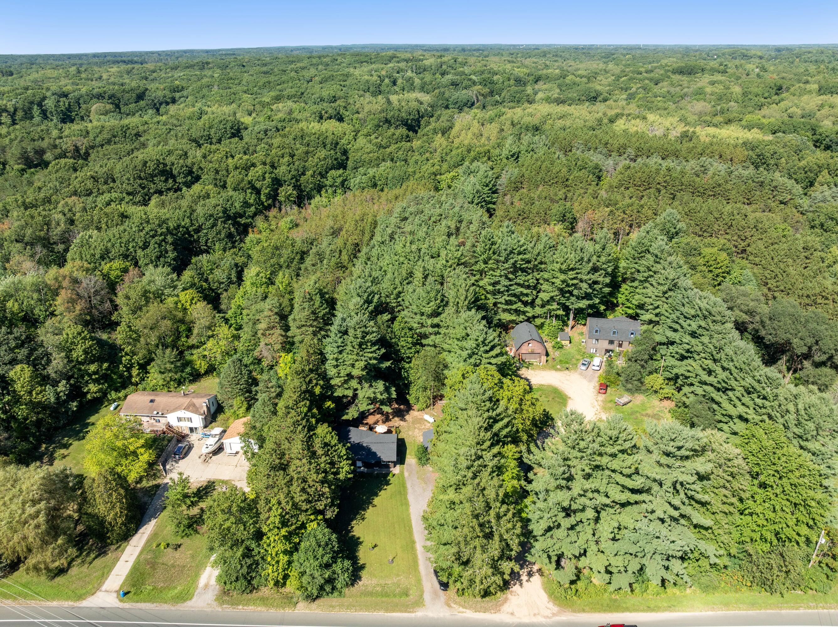 3233 13 Mile Road NE Rockford MI 49341