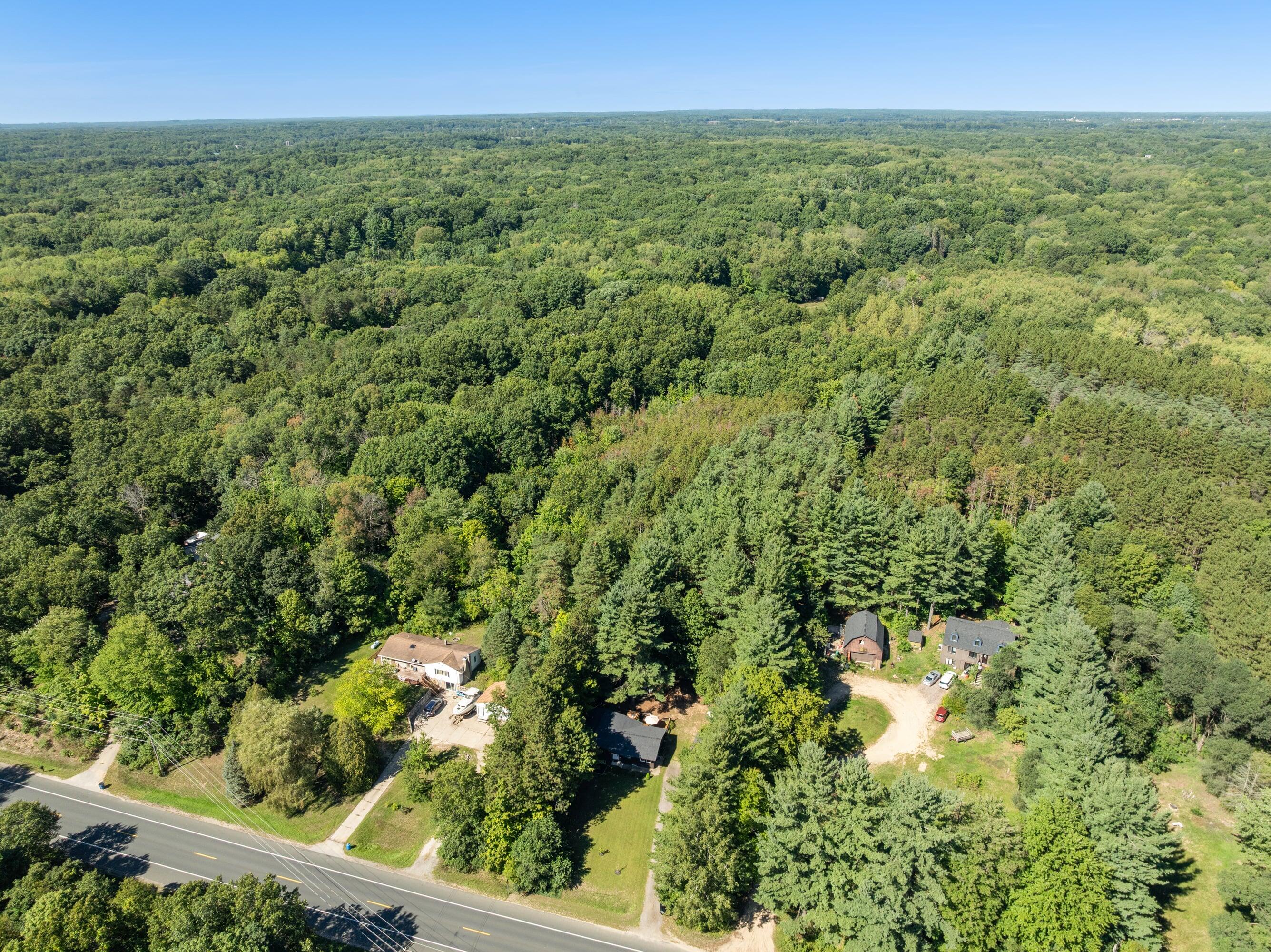 3233 13 Mile Road NE Rockford MI 49341
