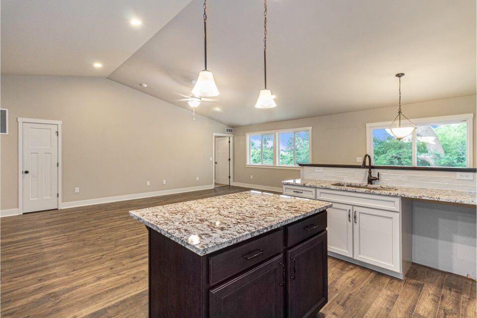 945 Ridgetop Circle Kalamazoo MI 49009