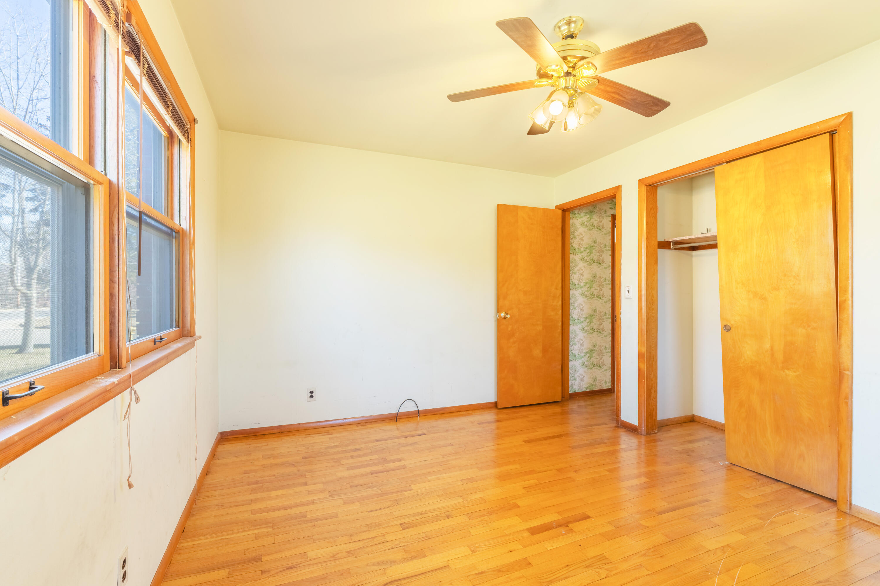 1712 W Ogden Circle Benton Harbor MI 49022