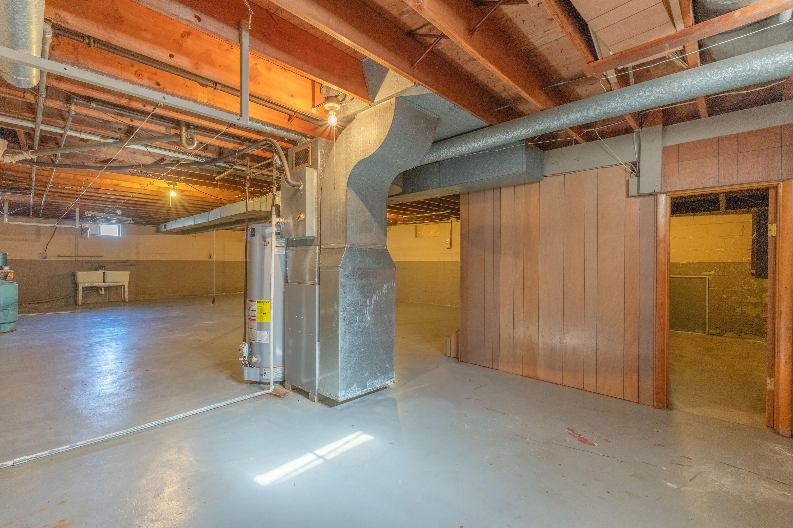 1712 W Ogden Circle Benton Harbor MI 49022