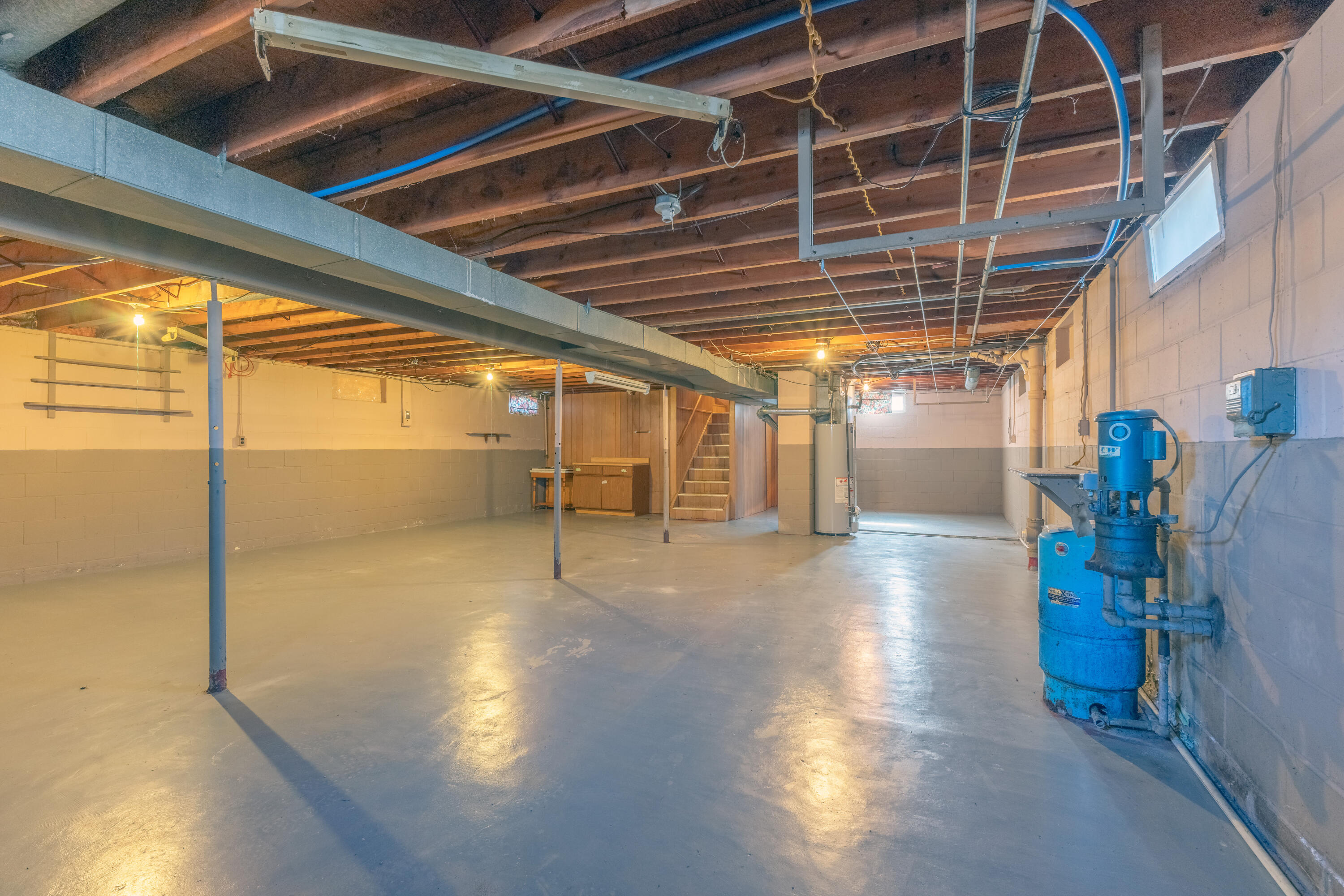 1712 W Ogden Circle Benton Harbor MI 49022