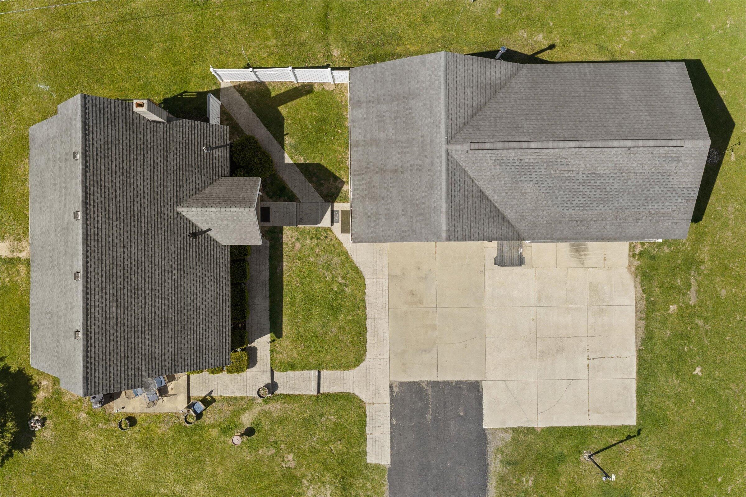 26016 Yankee Street Edwardsburg MI 49112