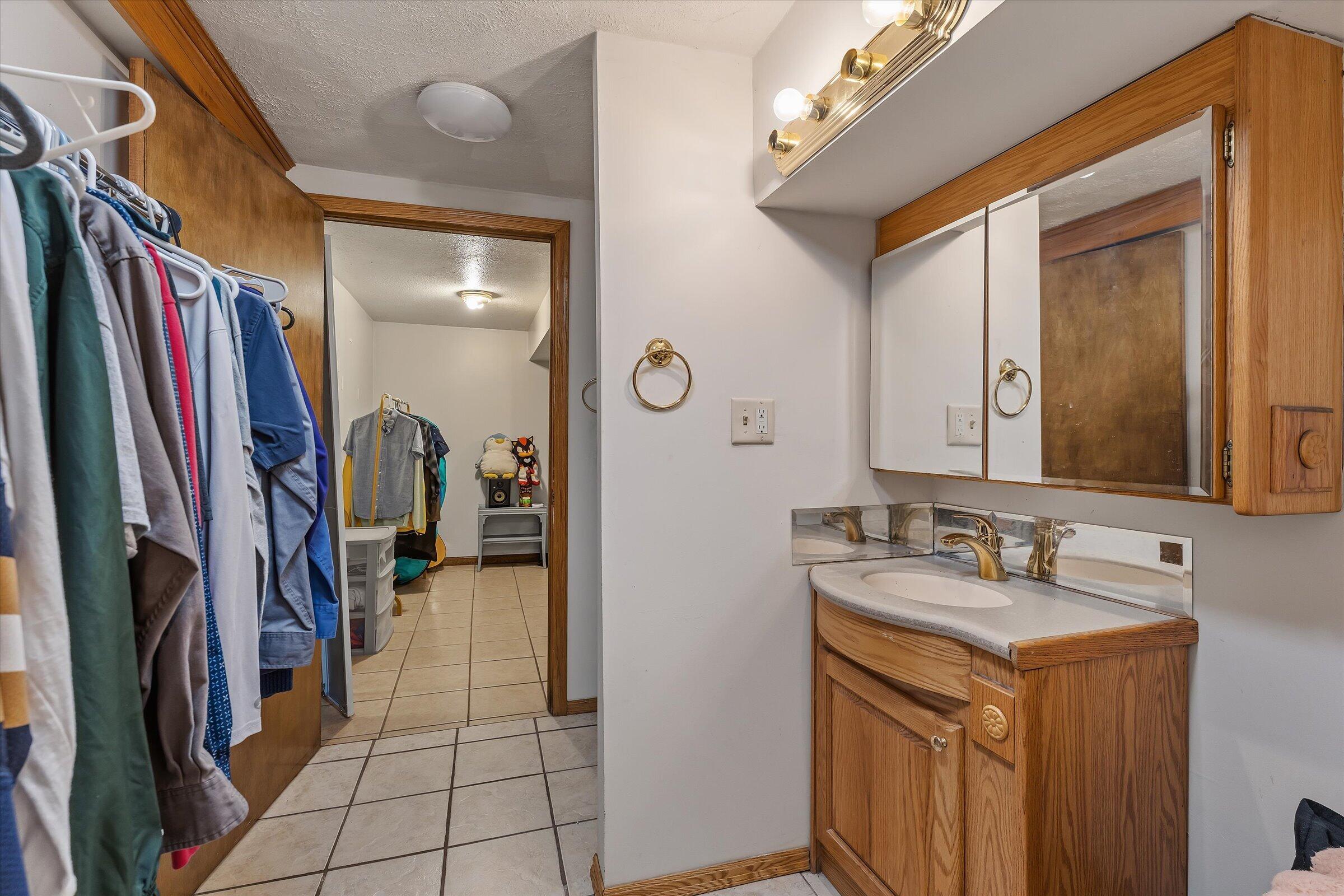 26016 Yankee Street Edwardsburg MI 49112