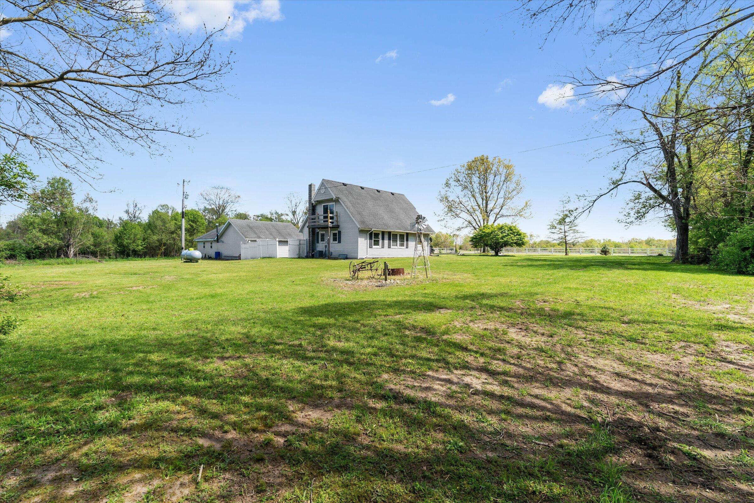 26016 Yankee Street Edwardsburg MI 49112