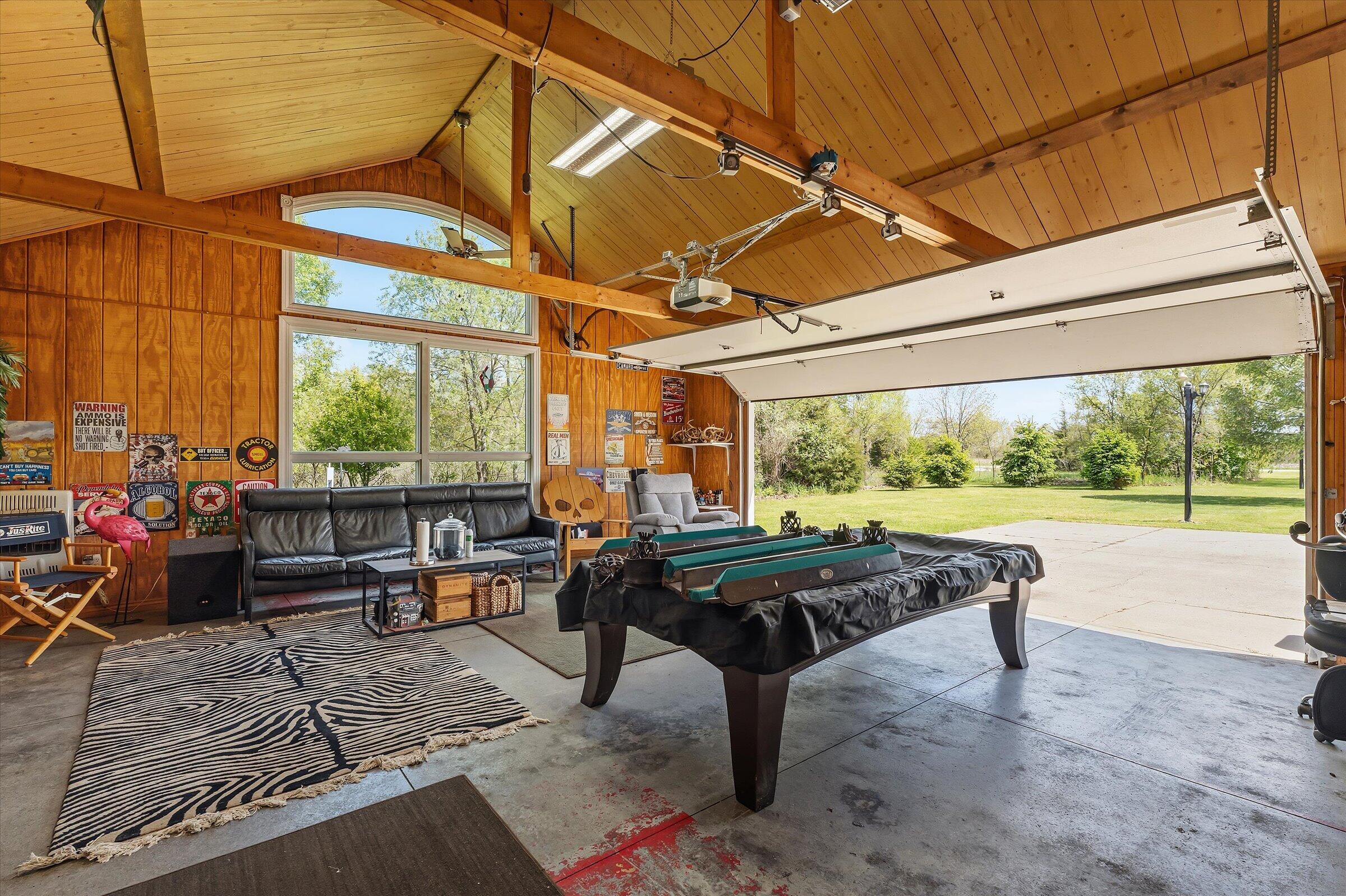 26016 Yankee Street Edwardsburg MI 49112