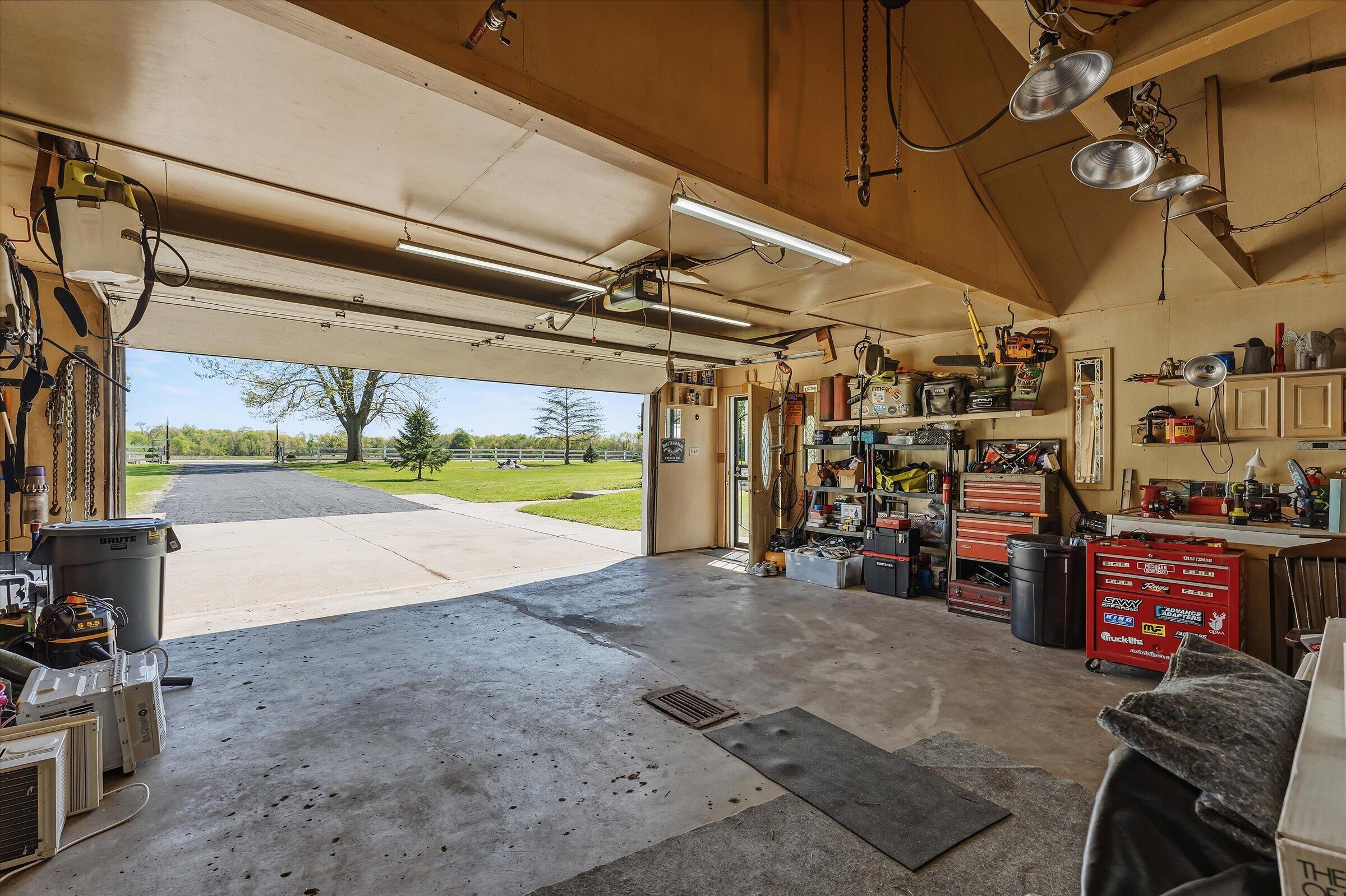 26016 Yankee Street Edwardsburg MI 49112