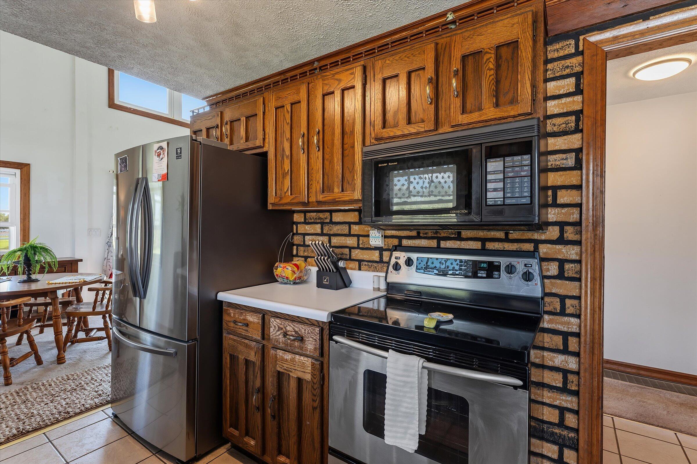 26016 Yankee Street Edwardsburg MI 49112