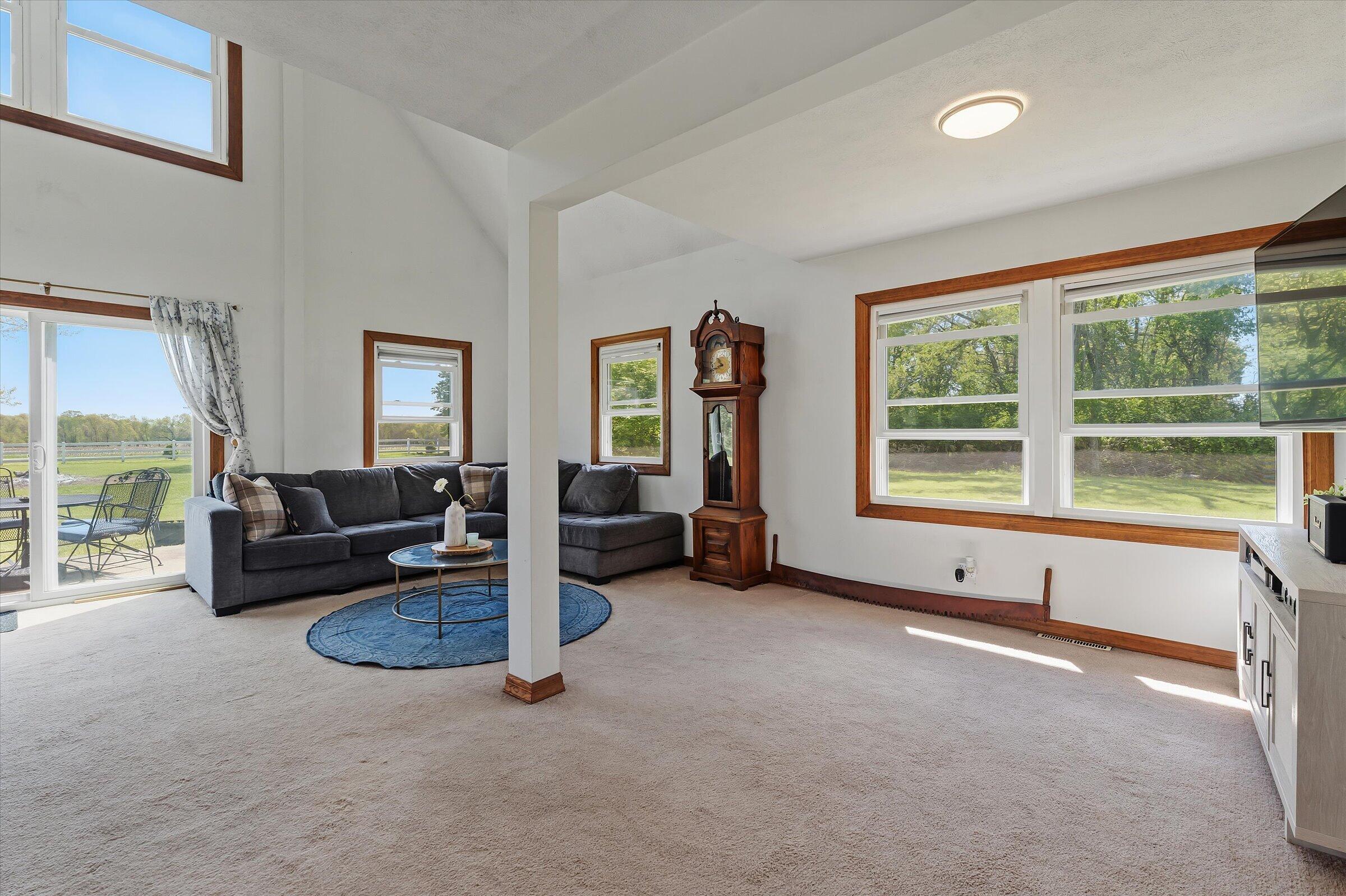 26016 Yankee Street Edwardsburg MI 49112