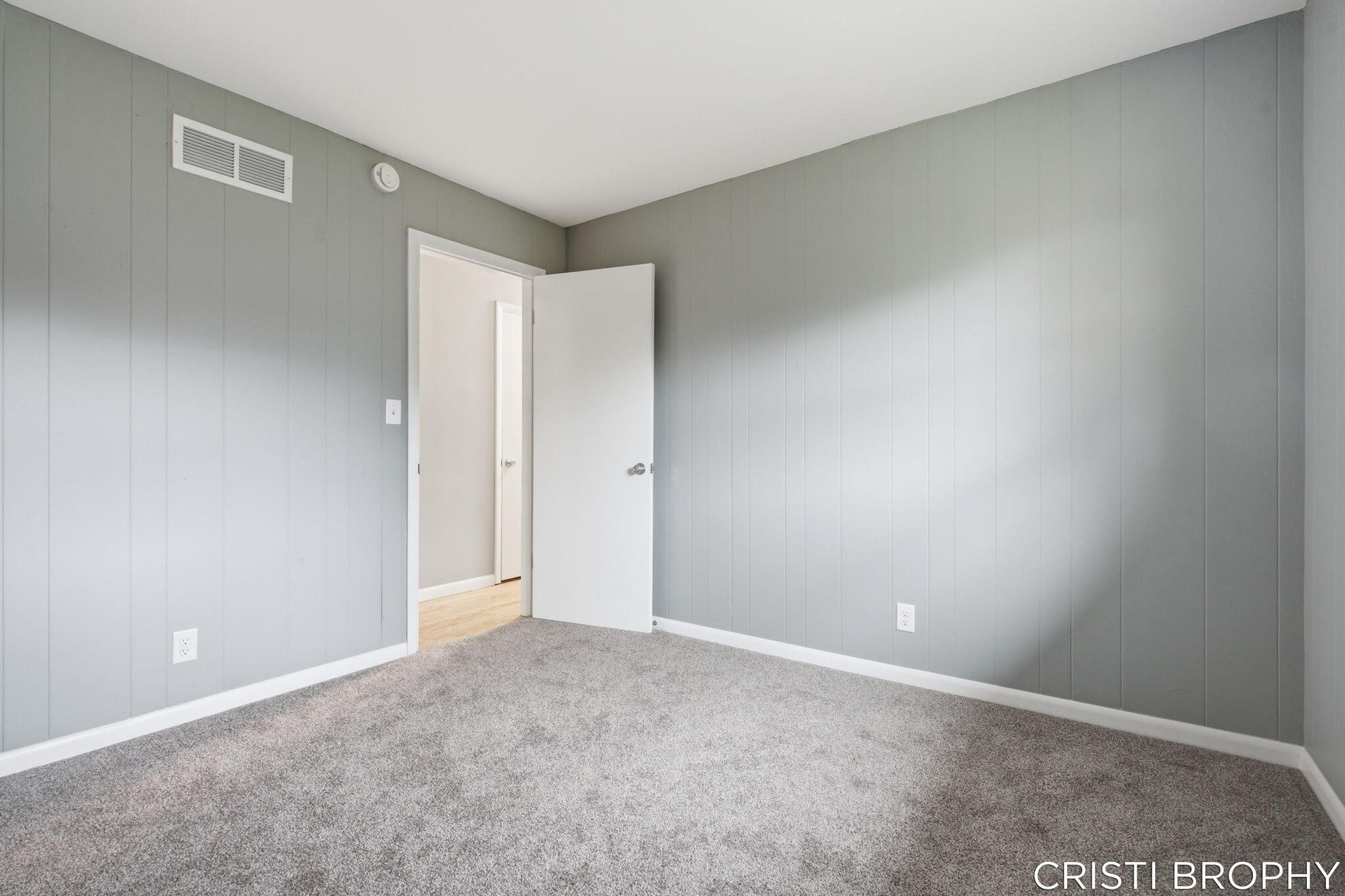2538 Berwyck Road SE Grand Rapids MI 49506