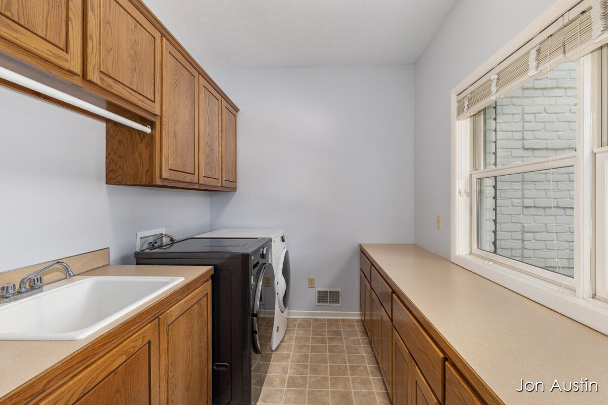 4380 Michigan Street NE Grand Rapids MI 49525