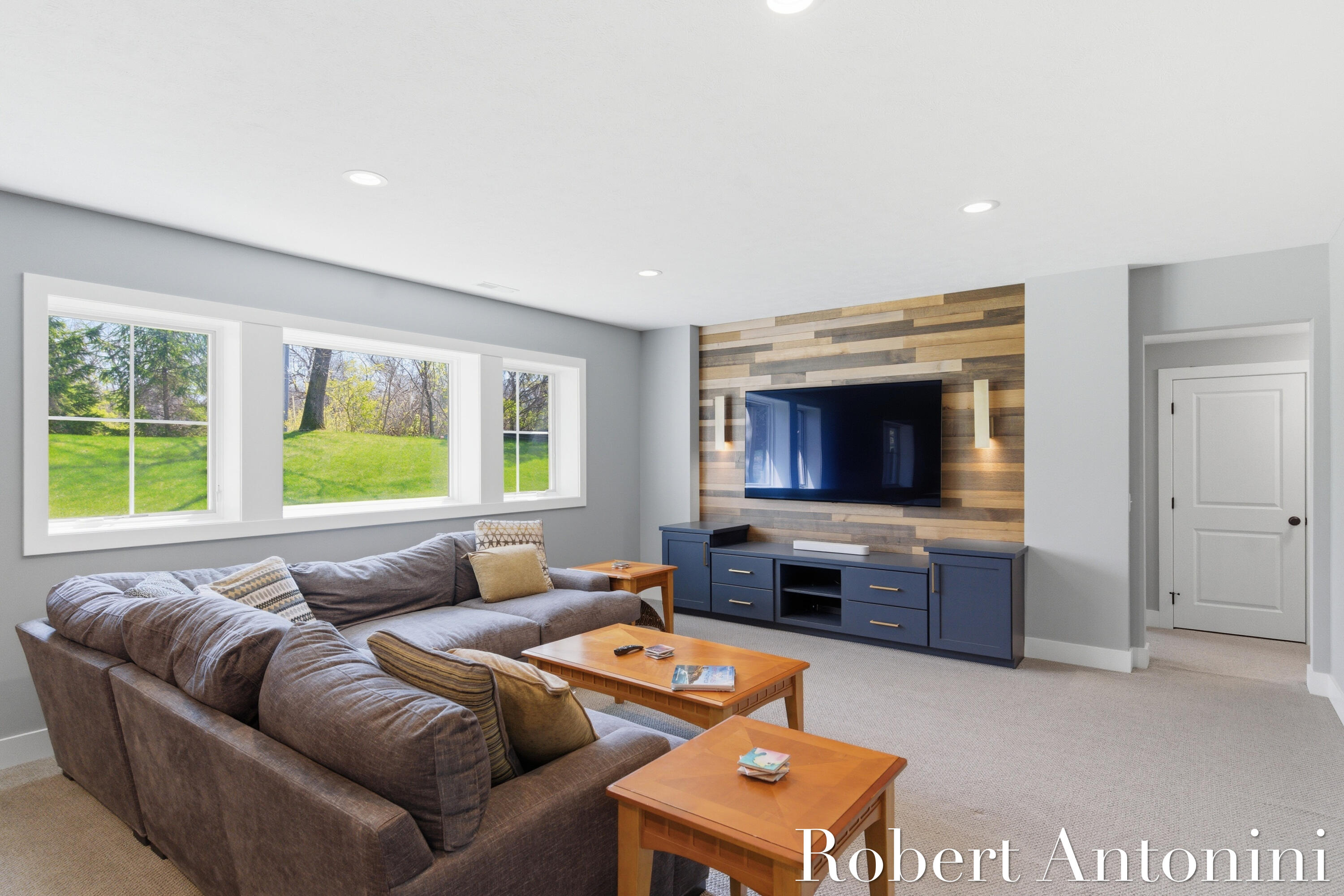 2352 Lake Birch Court NE Grand Rapids MI 49525