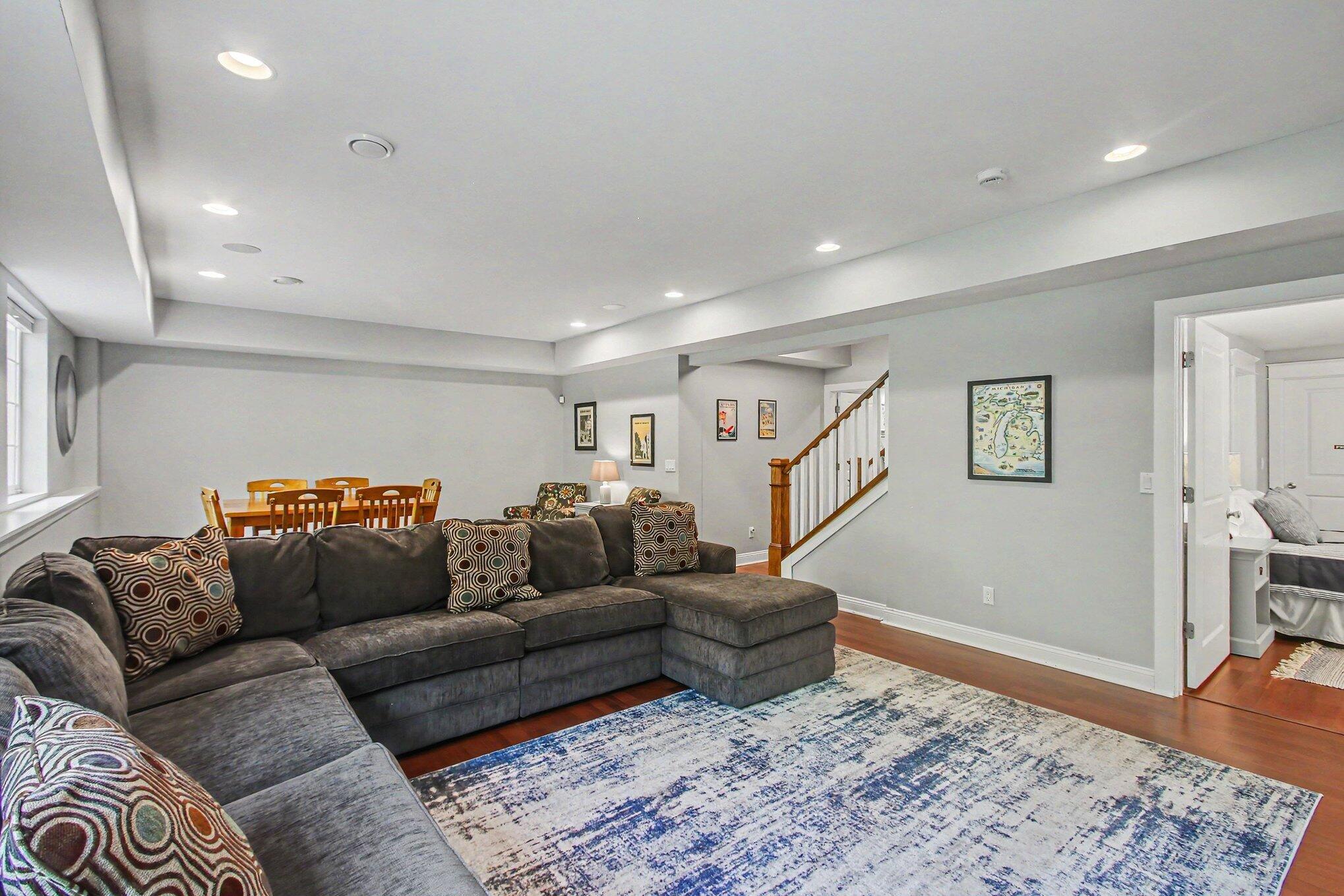 86 Osullivan Drive South Haven MI 49090