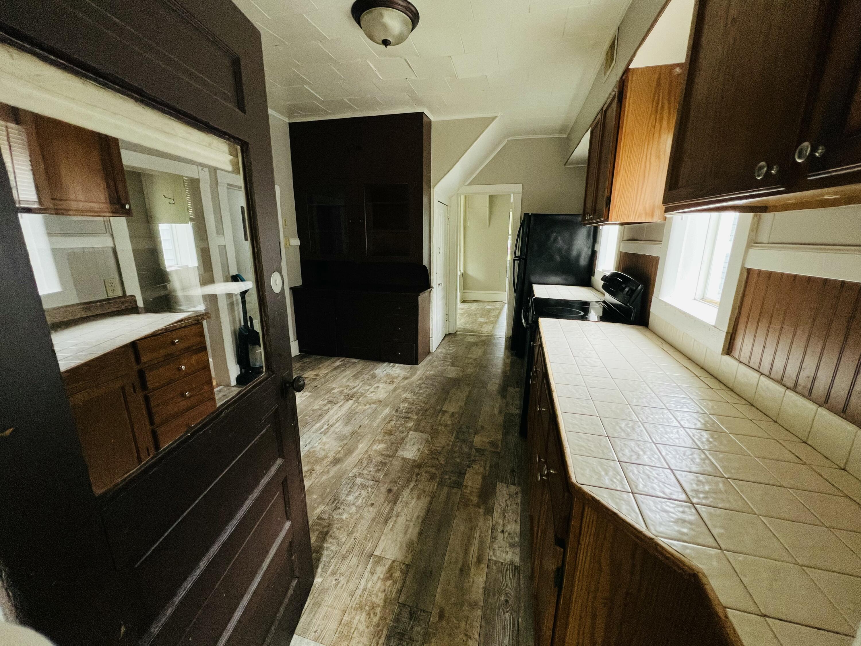 767 W Southern Avenue Muskegon MI 49441