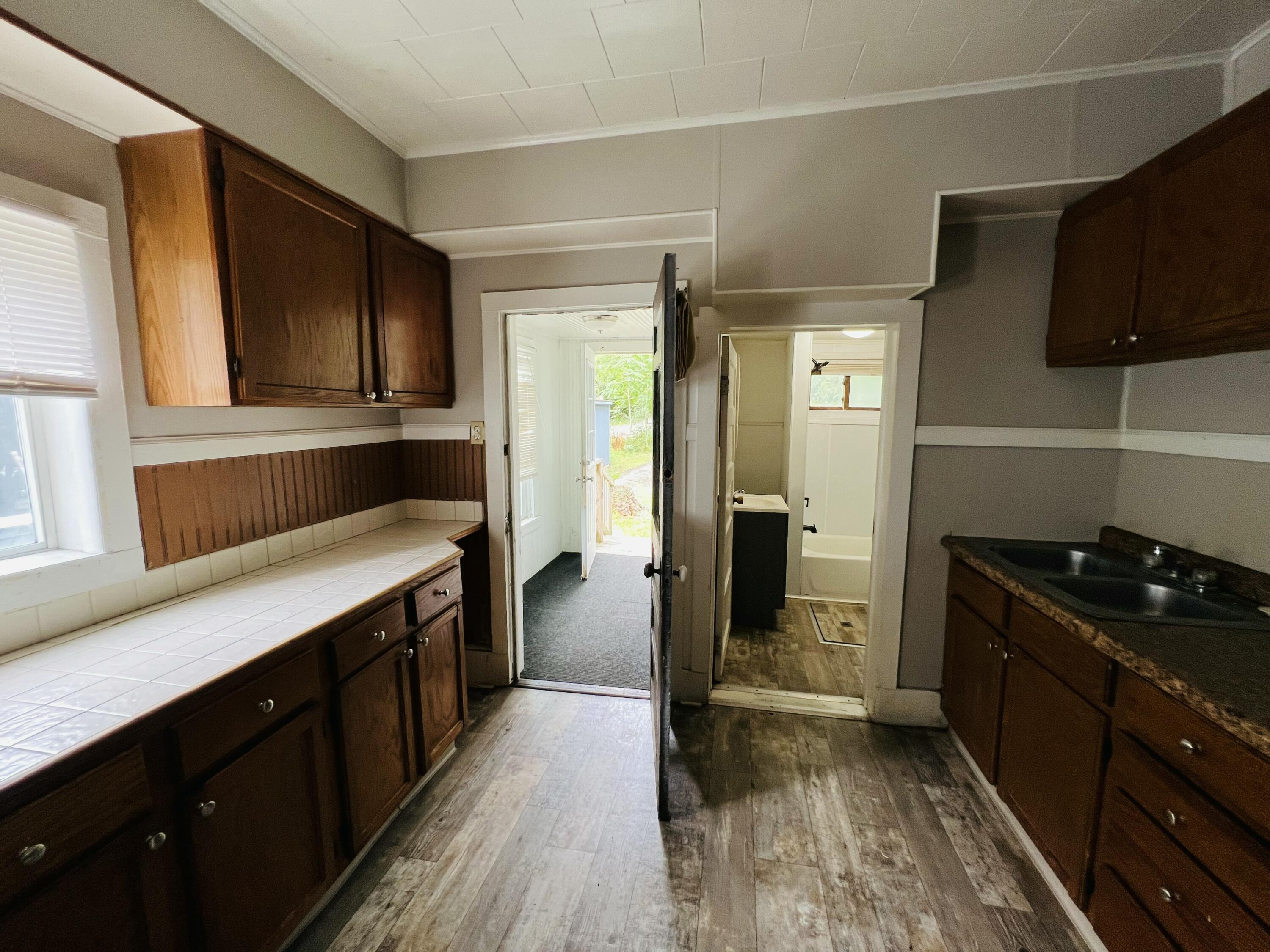 767 W Southern Avenue Muskegon MI 49441