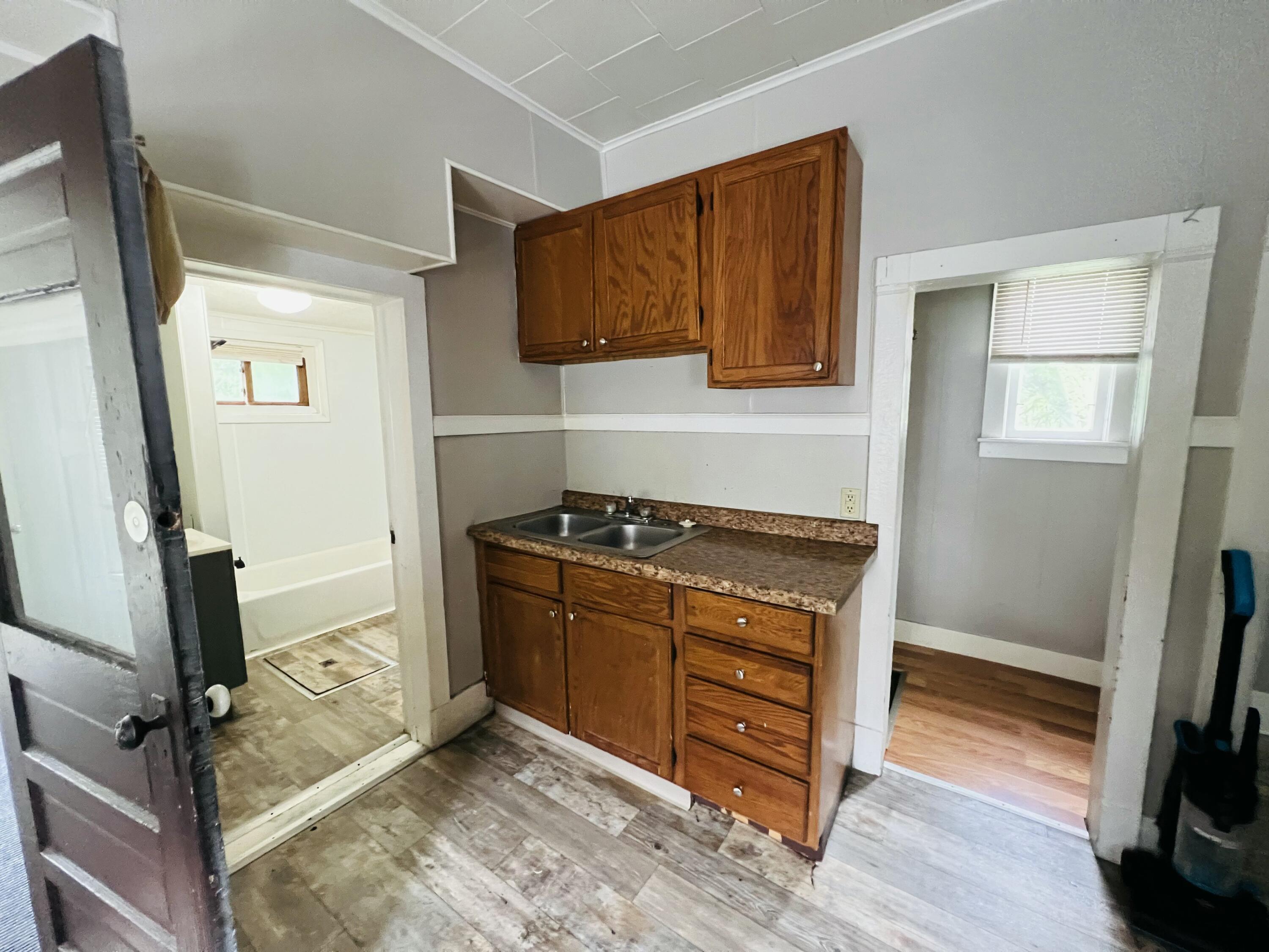 767 W Southern Avenue Muskegon MI 49441