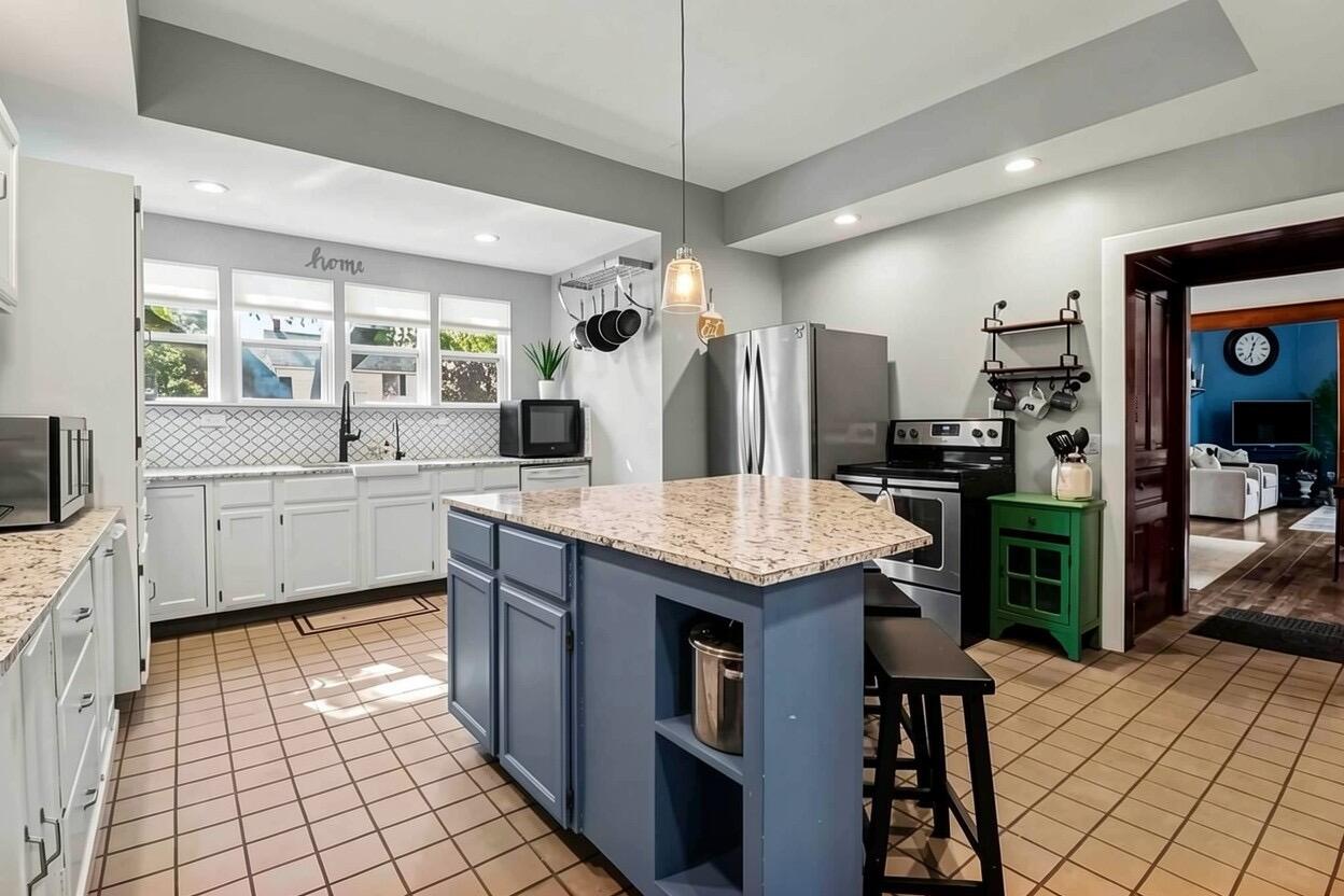 209 S Washington Avenue Ludington MI 49431